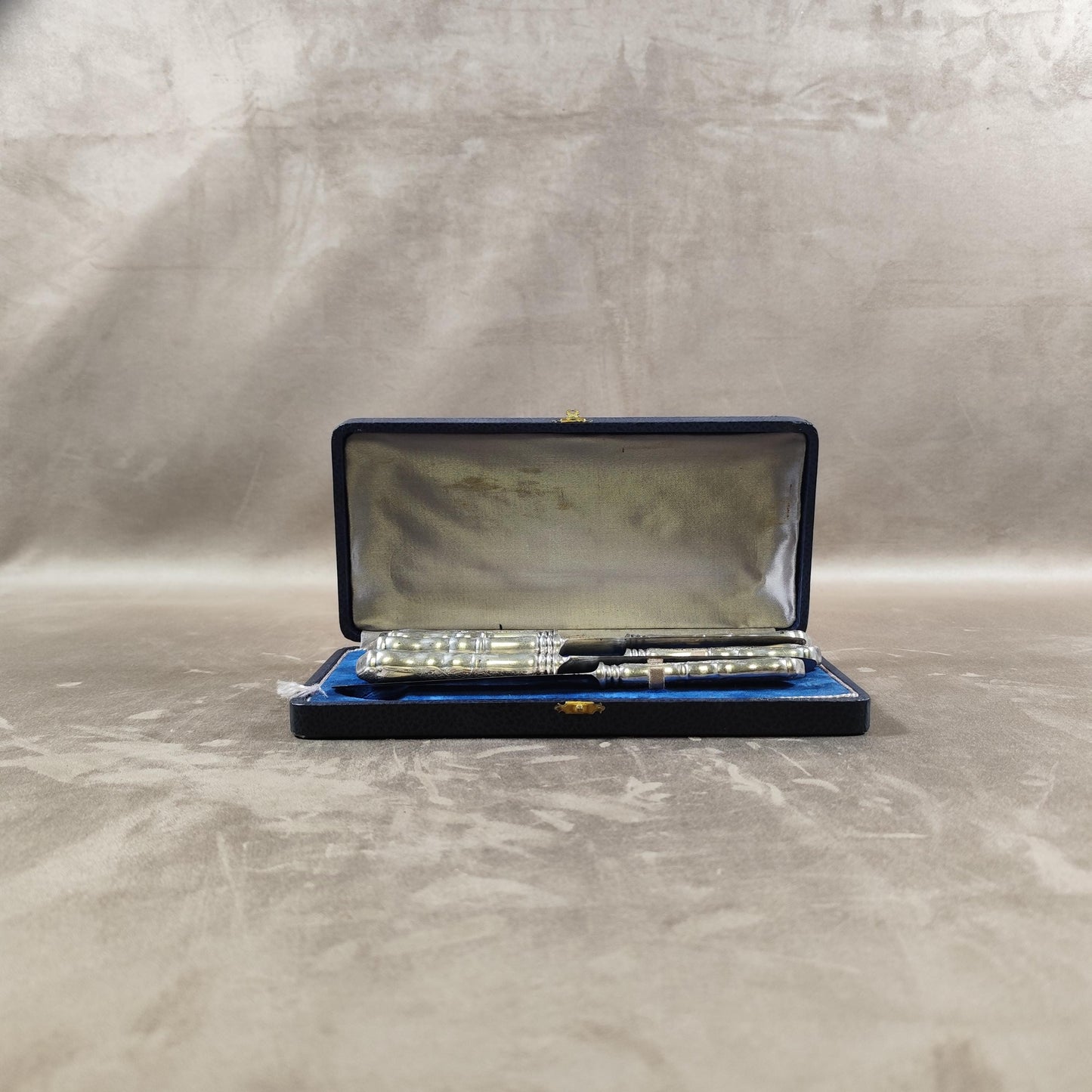 Lot de 6 couteaux en métal argenté WM Rogers Mfg  Made in USA Années 1950