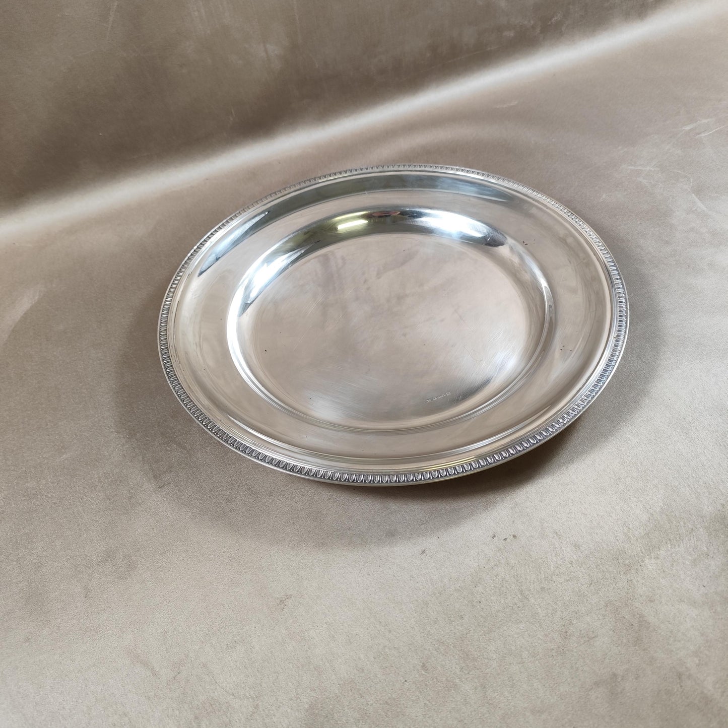 Plat Christofle en métal argenté ligne Malmaison avec poinçon d'orfèvre Made in France Vintage 1900