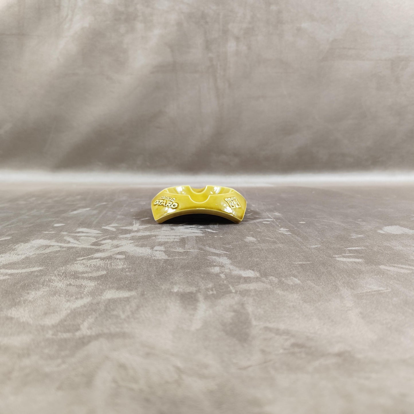 Cendrier Publicitaire Cognac OTARD en faience Made in France Vintage 1970