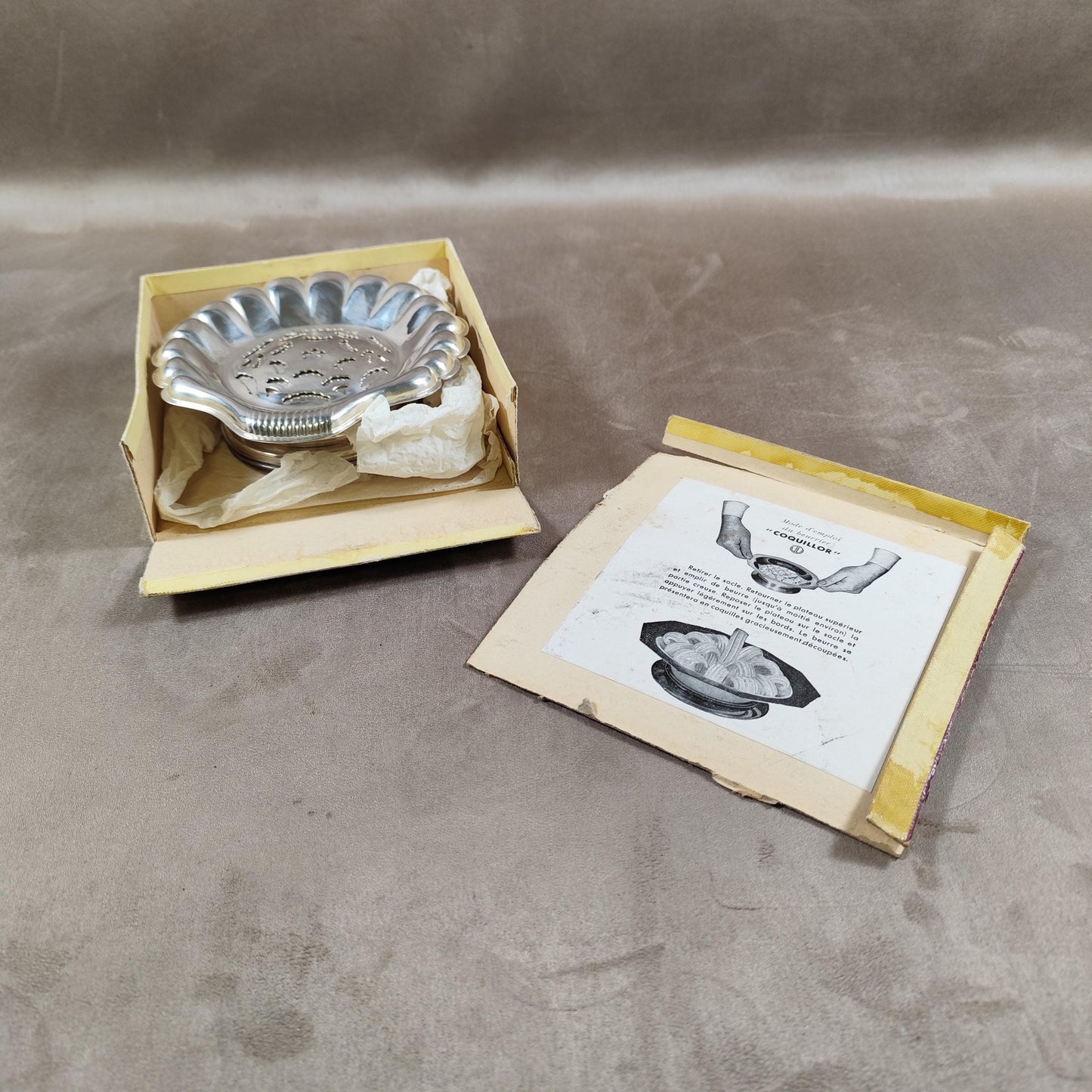 VERY RARE Moule à beurre glacé Coquillor en métal argenté Made in France Vintage 1950