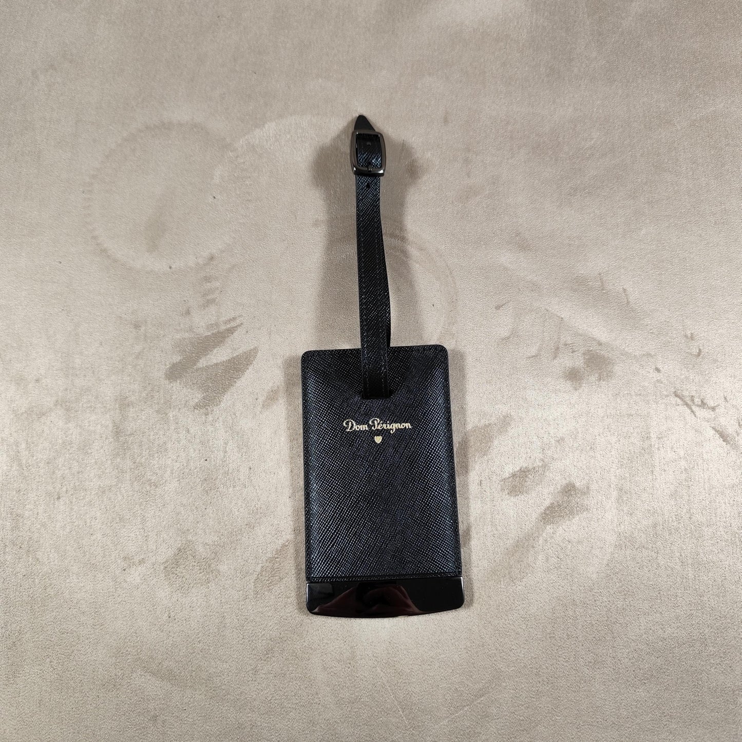 Etiquette à bagage en cuir Champagne Dom Perignon Made in France Vintage 1990