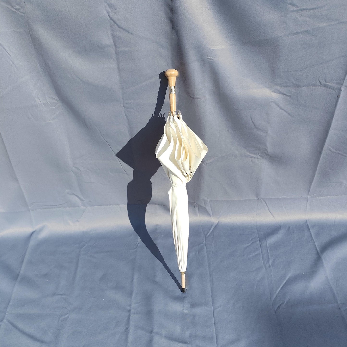 RARE Parapluie de Cherbourg Champagne Moët & Chandon Made in France Vintage 1990