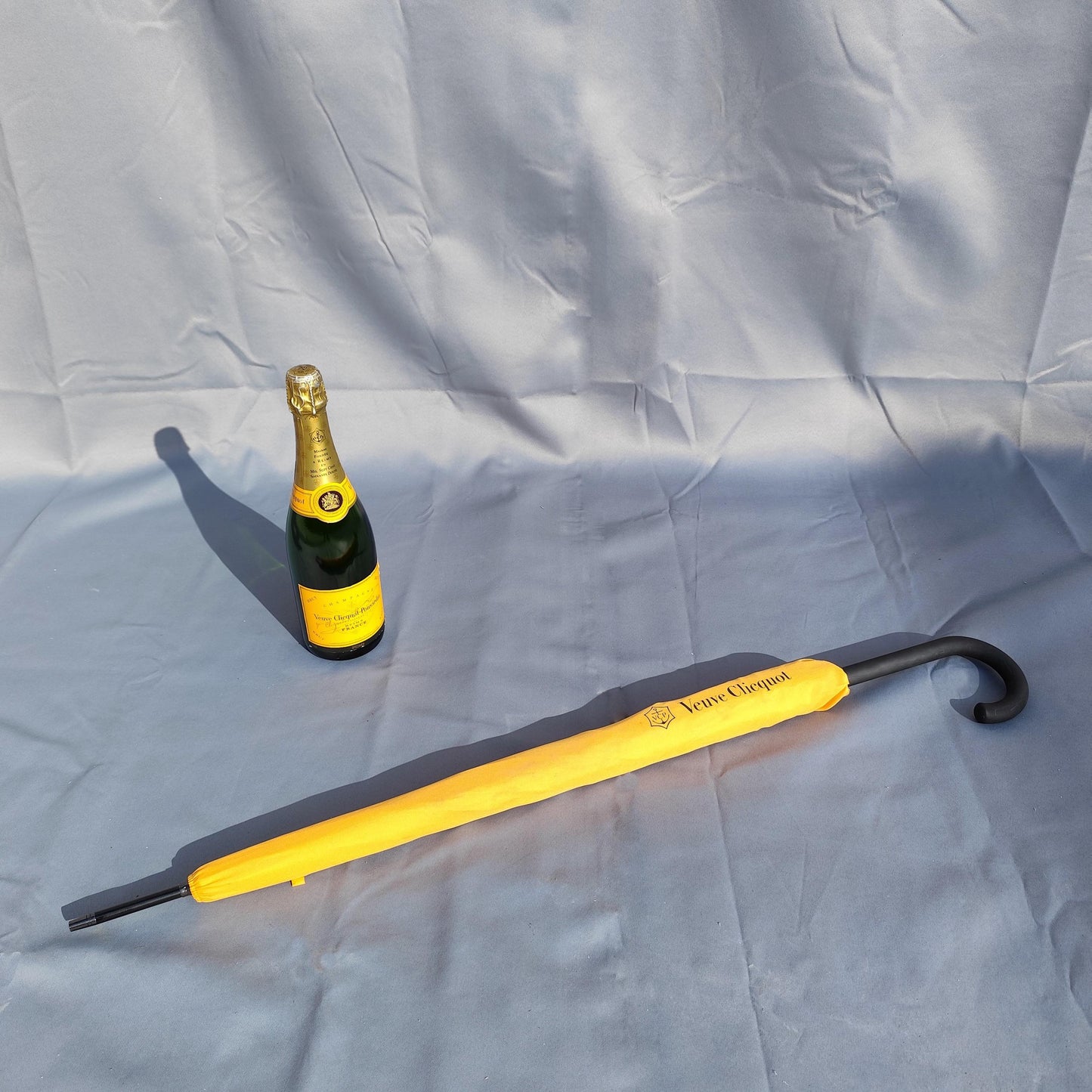 RARE Parapluie Champagne Veuve Clicquot Ponsardin Made in France Vintage 1990