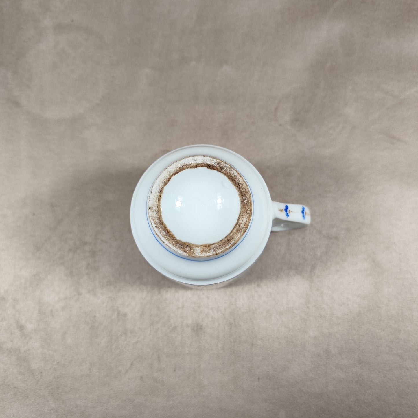 Tasse Brûlot ancienne en faïence blanche Made in France Vintage 1920