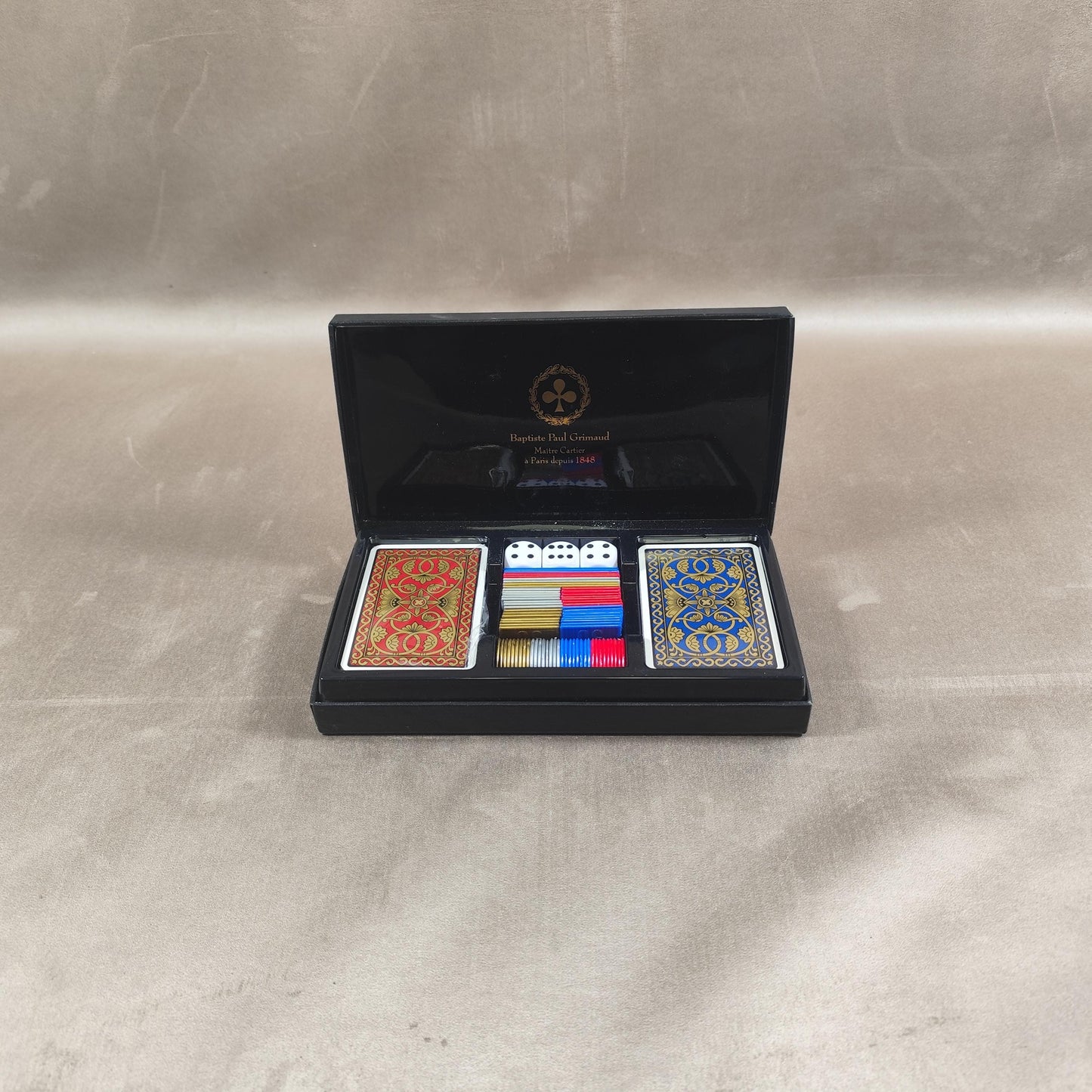 Boite de jeu de poker 2 jeux de cartes, 3 dés, jetons par Grimaud Made in France Vintage 1990