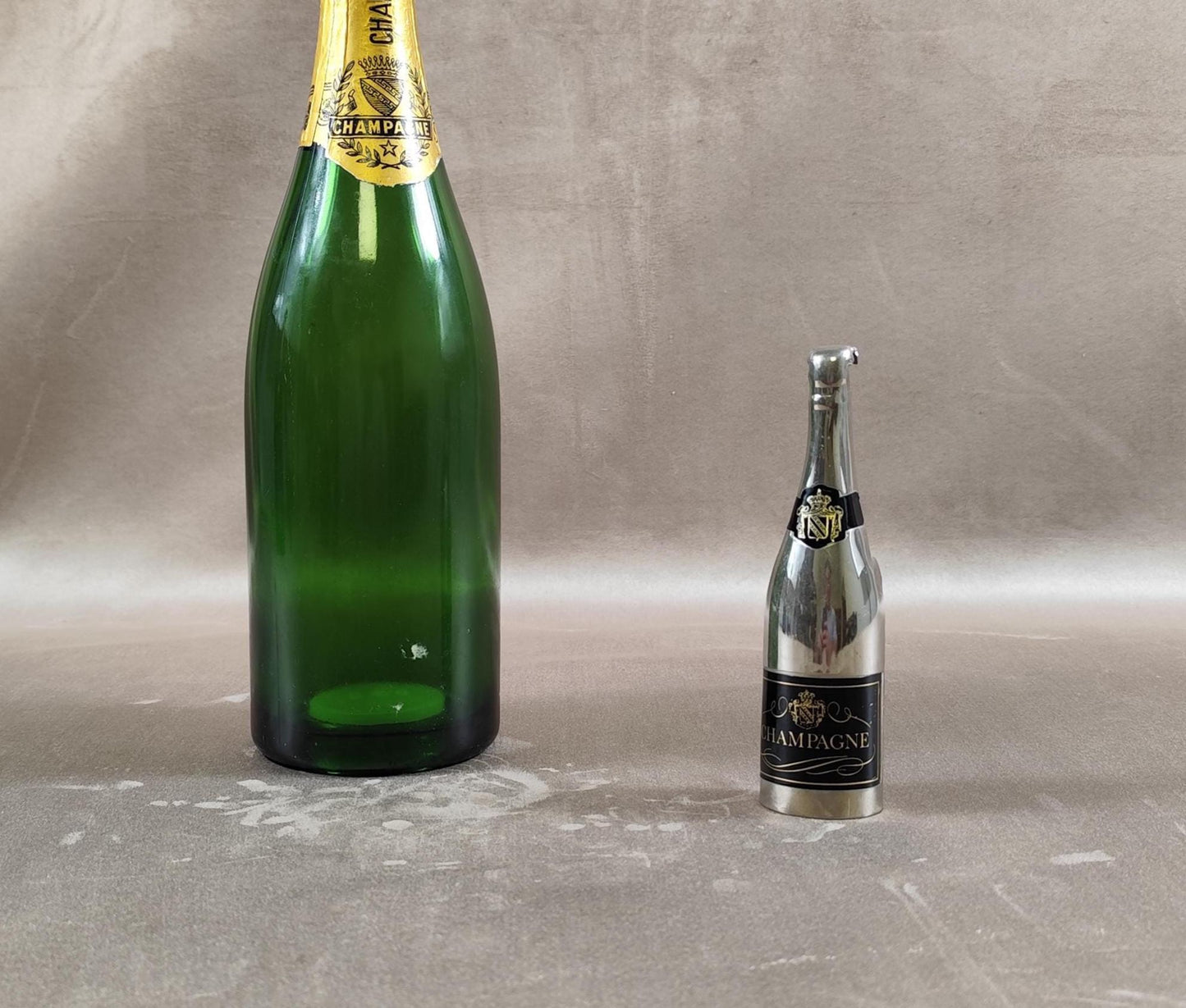 Décapsuleur, Ouvre bouteille Champagne en métal Made in France Vintage 1980