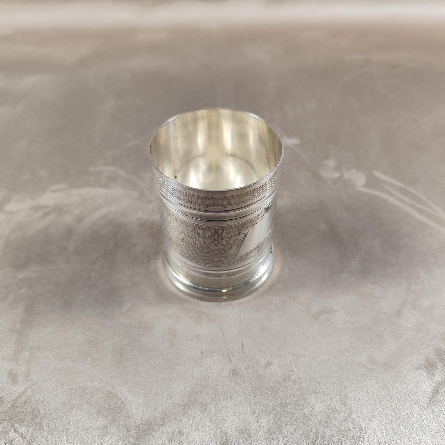 Timbale de baptême en métal argenté Poinçon d'orfèvre Léon Paris Made in France Vintage 1950