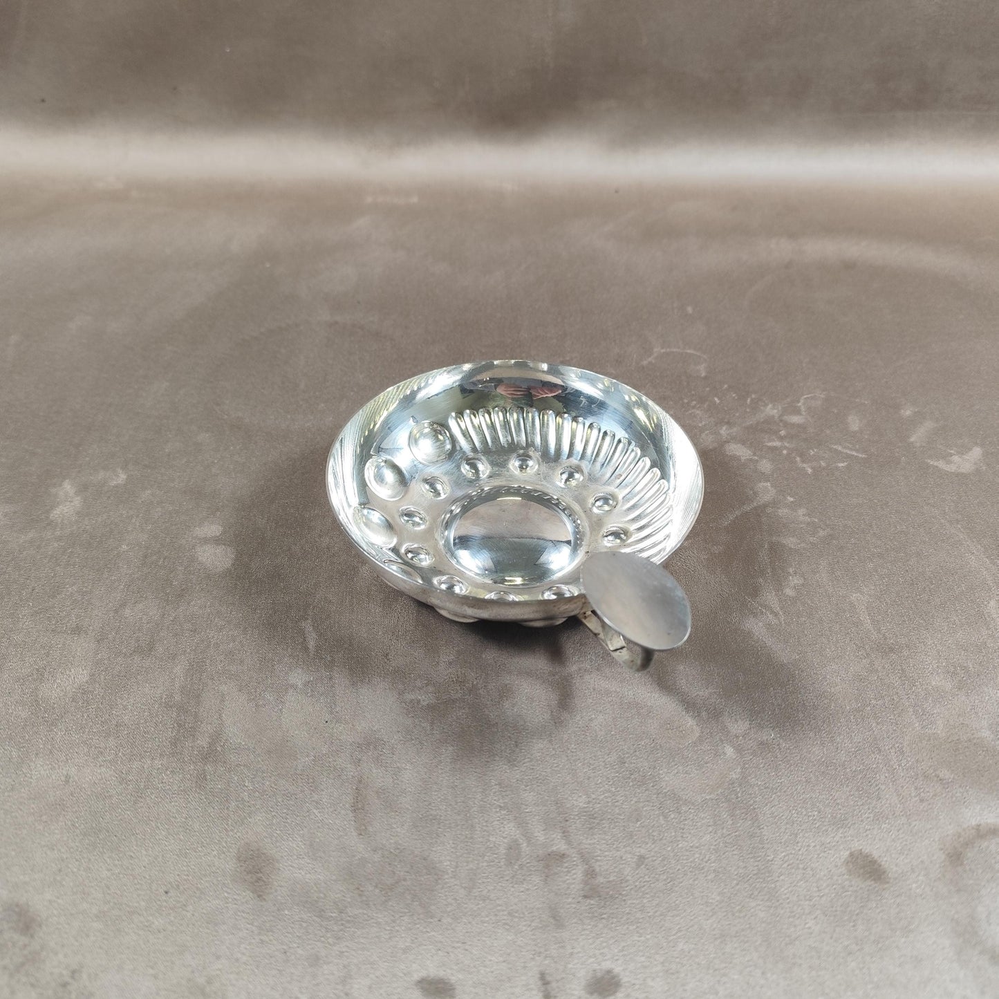 Tastevin en métal argenté avec Poinçon d'Orfèvre Made in France Vintage 1950