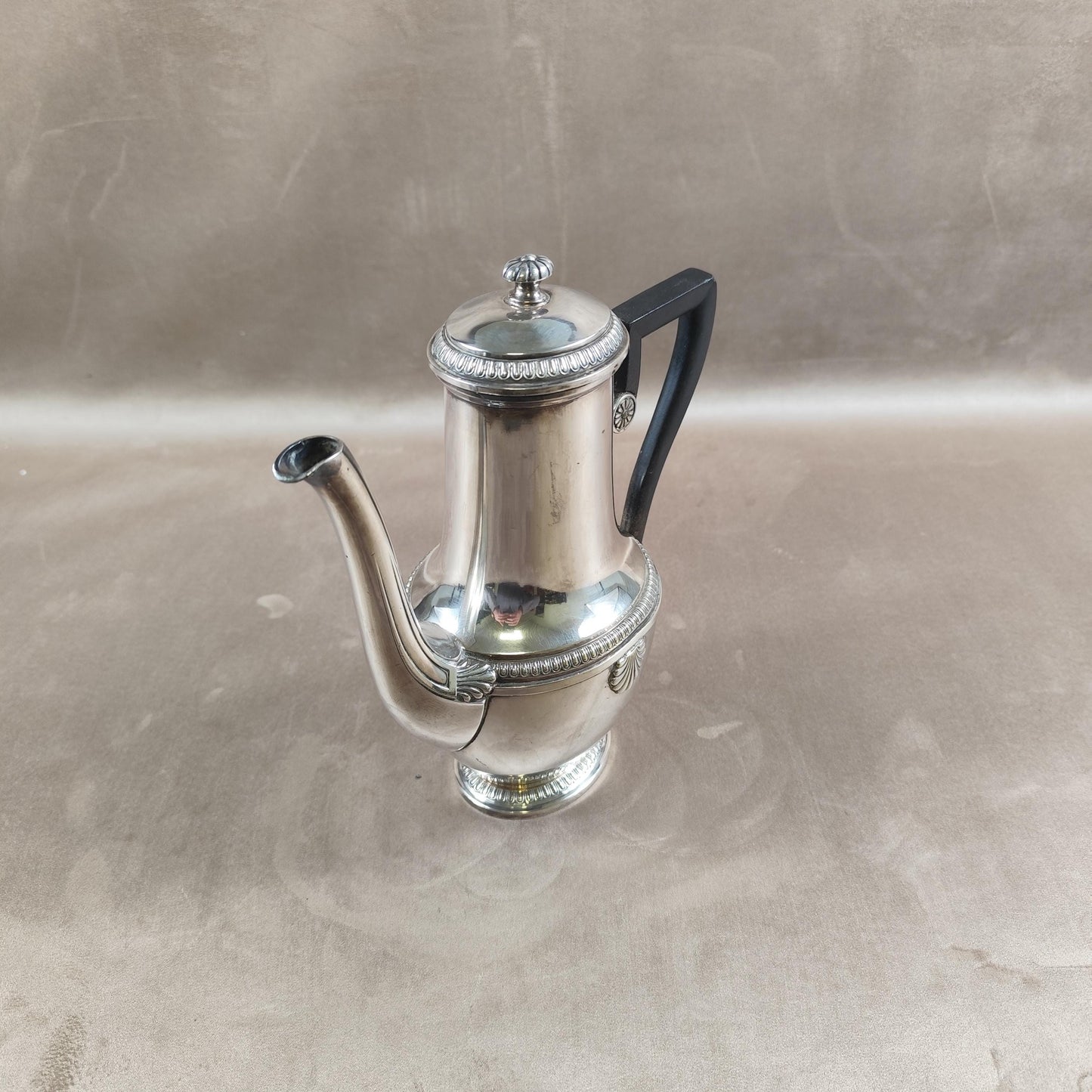 Cafetière verseuse en métal argenté Christofle Gallia modèle Vendome Made in France 1900