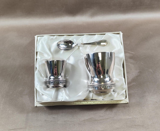 Ecrin coquetier timbale et cuillère Daniel Crégut en métal argenté Poinçon d'orfèvre Made in France Vintage 1900