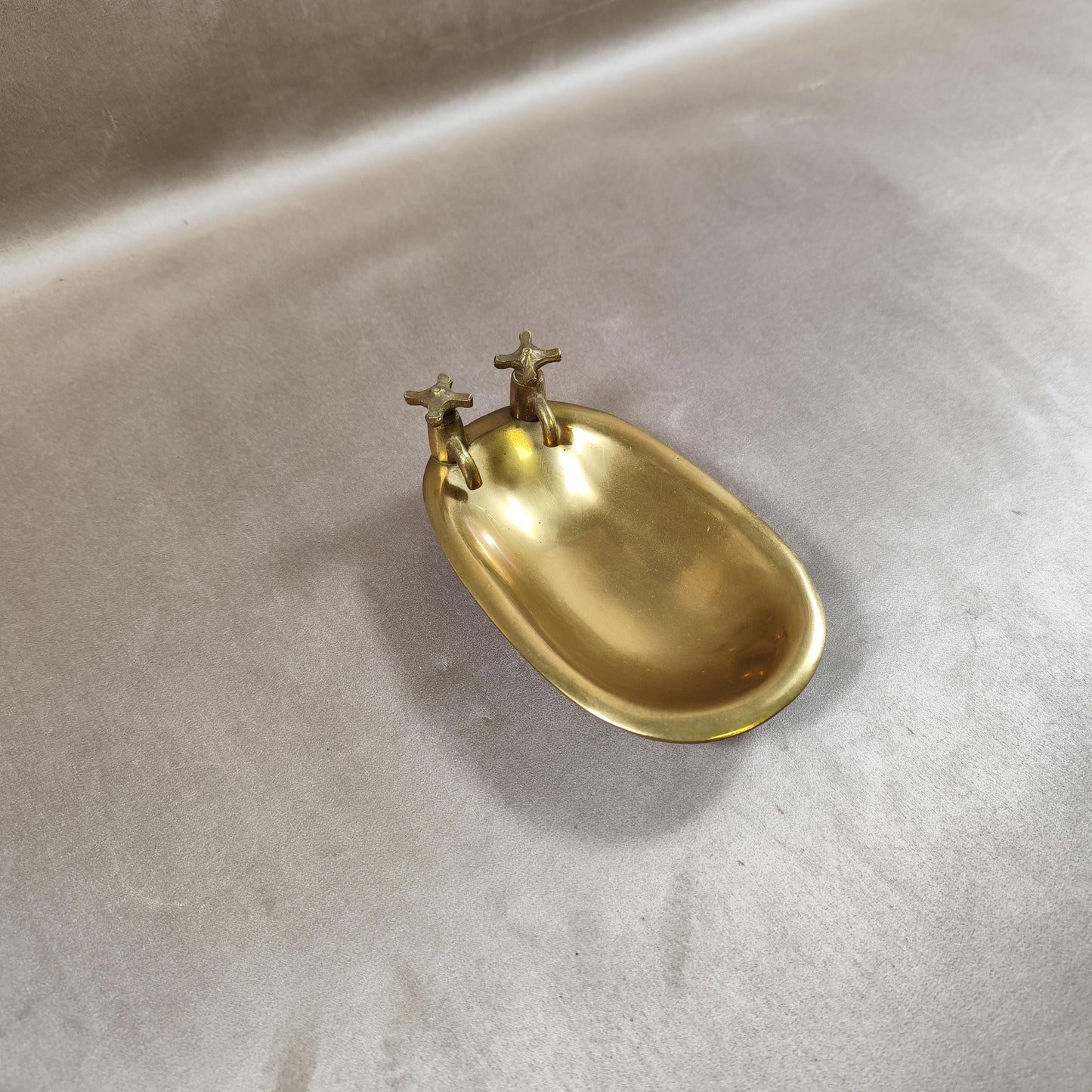 Porte savon en laiton massif en forme de baignoire Made in France 1980