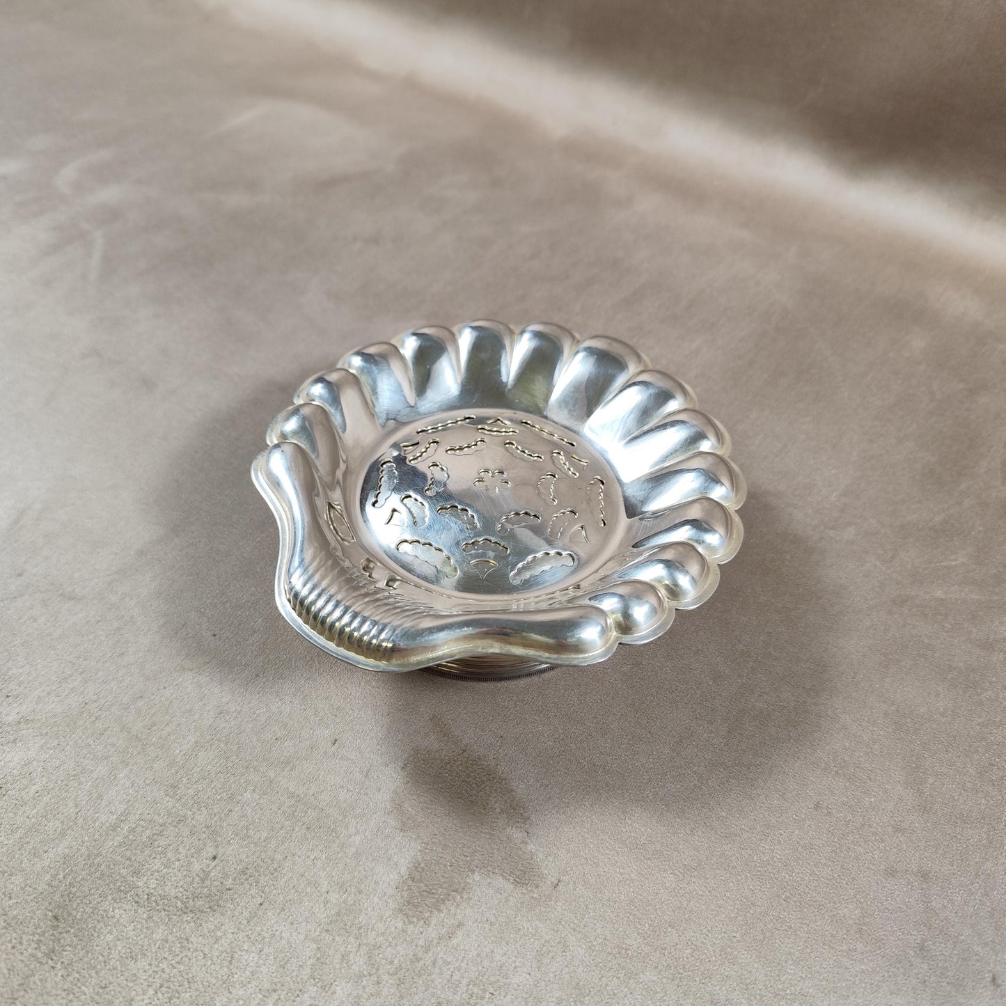 VERY RARE Moule à beurre glacé Coquillor en métal argenté Made in France Vintage 1950