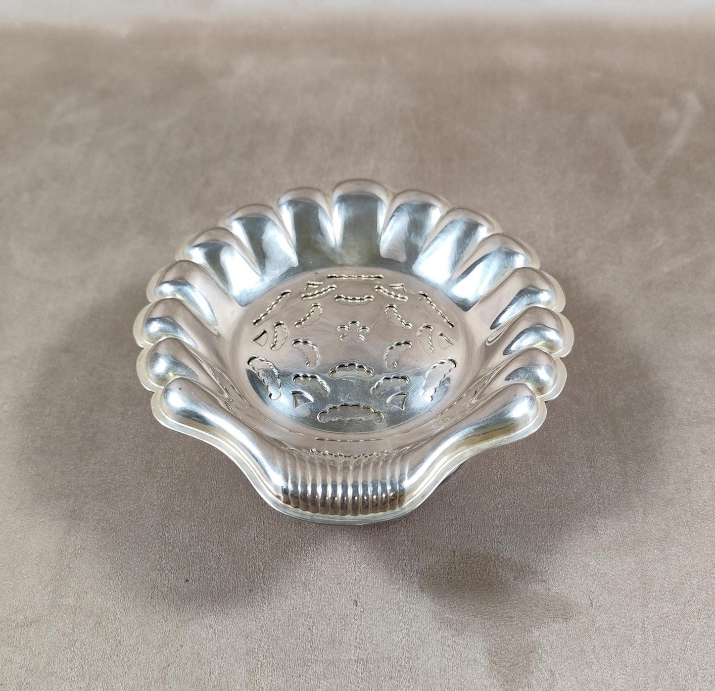 VERY RARE Moule à beurre glacé Coquillor en métal argenté Made in France Vintage 1950