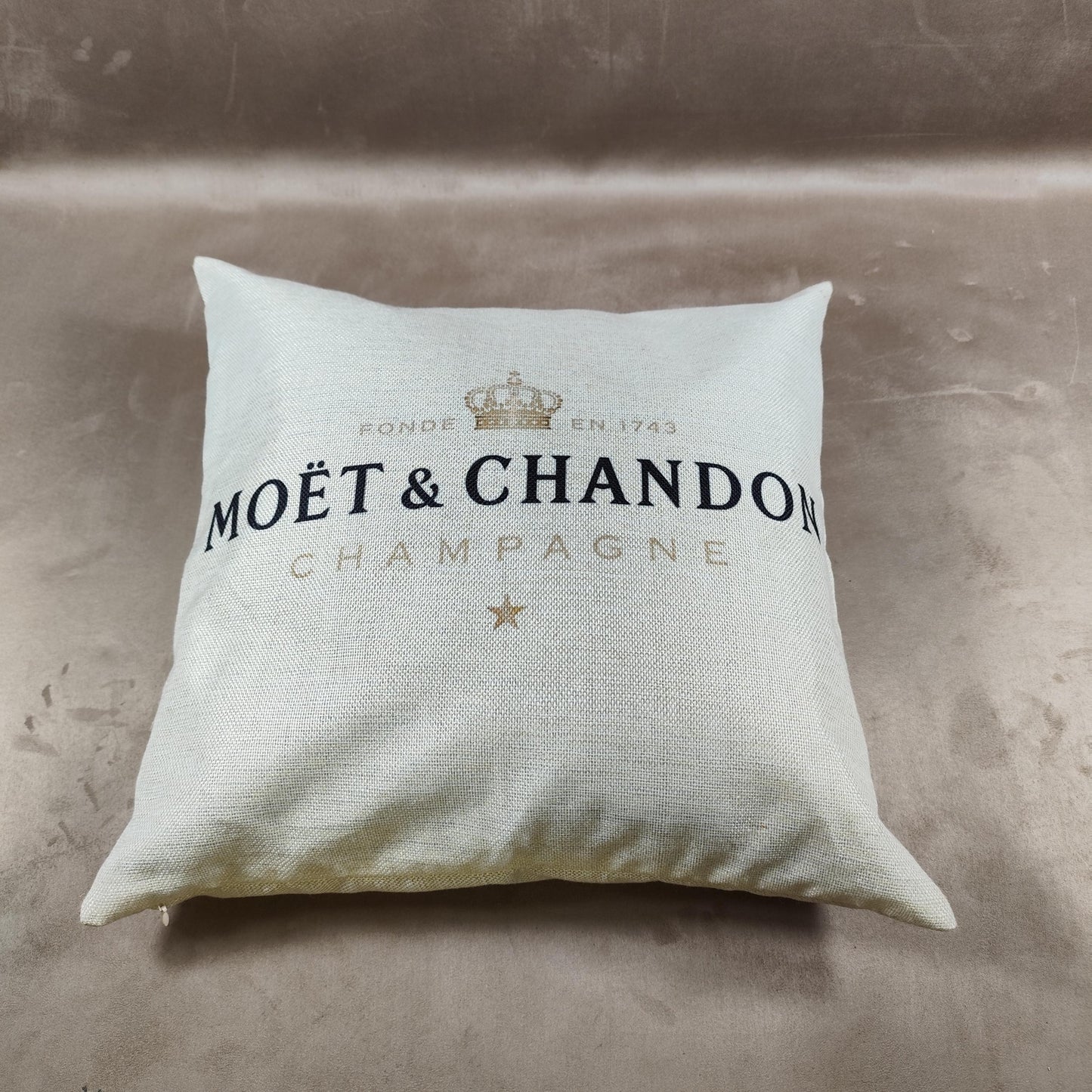Coussin Champagne Moët et Chandon en coton Made in France Vintage 1990