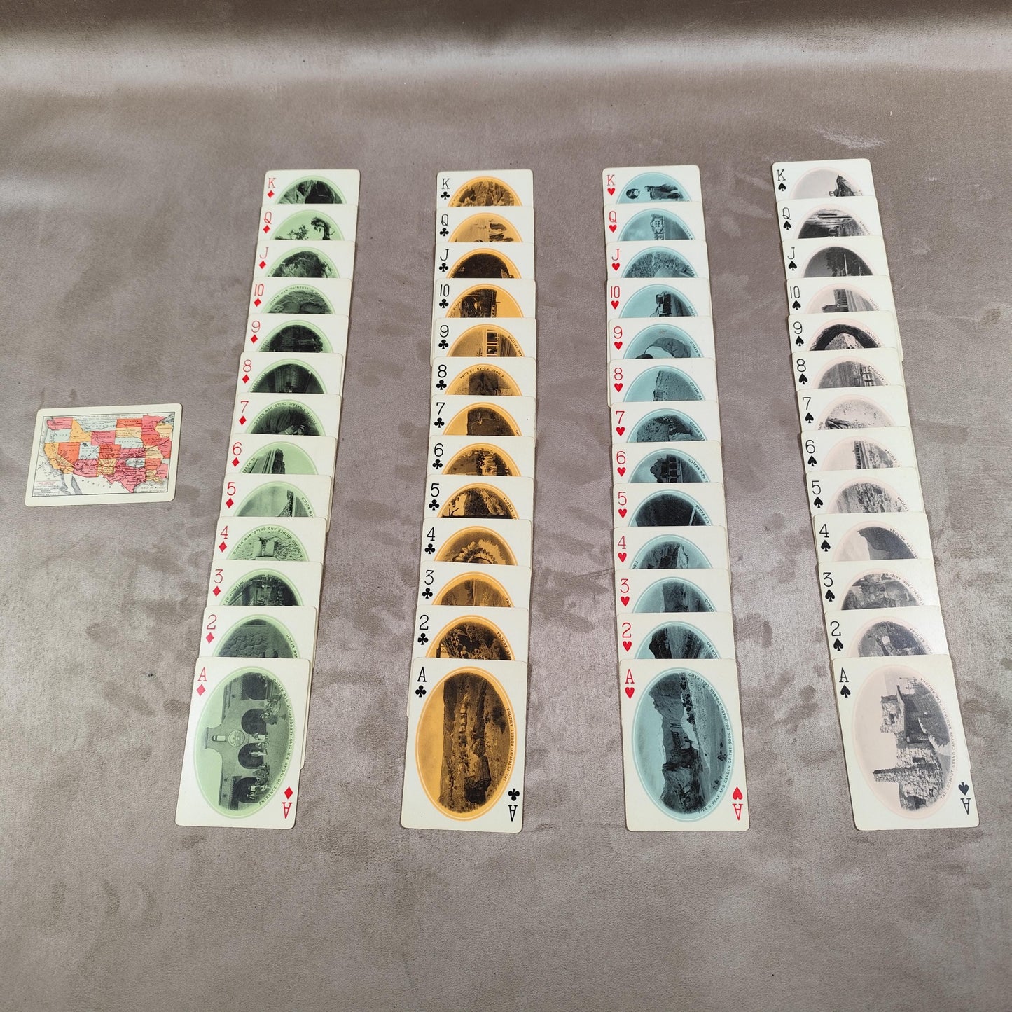 Jeu de 52 cartes Souvenir Sud Ouest des Etats Unis Made in USA Vintage 1960