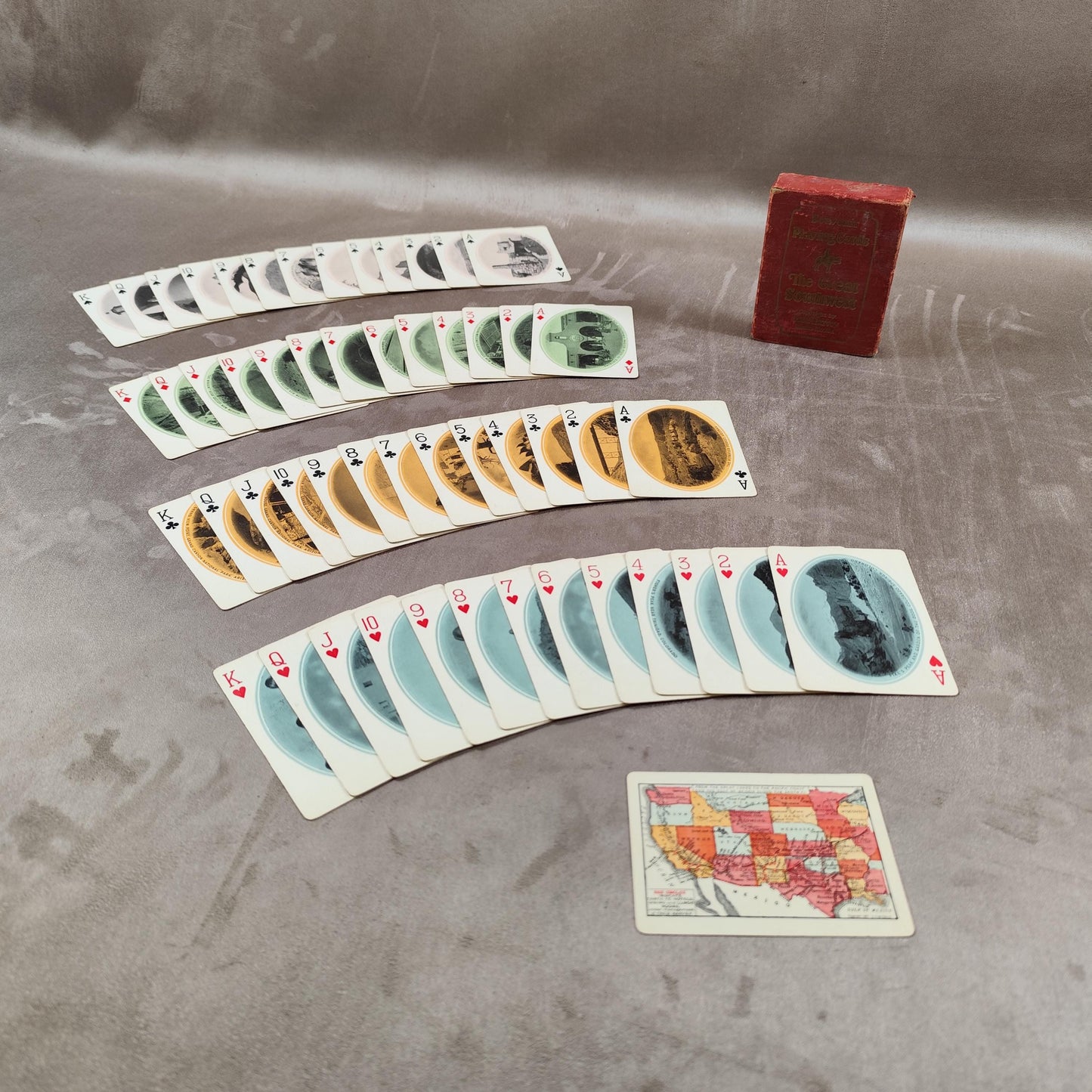 Jeu de 52 cartes Souvenir Sud Ouest des Etats Unis Made in USA Vintage 1960