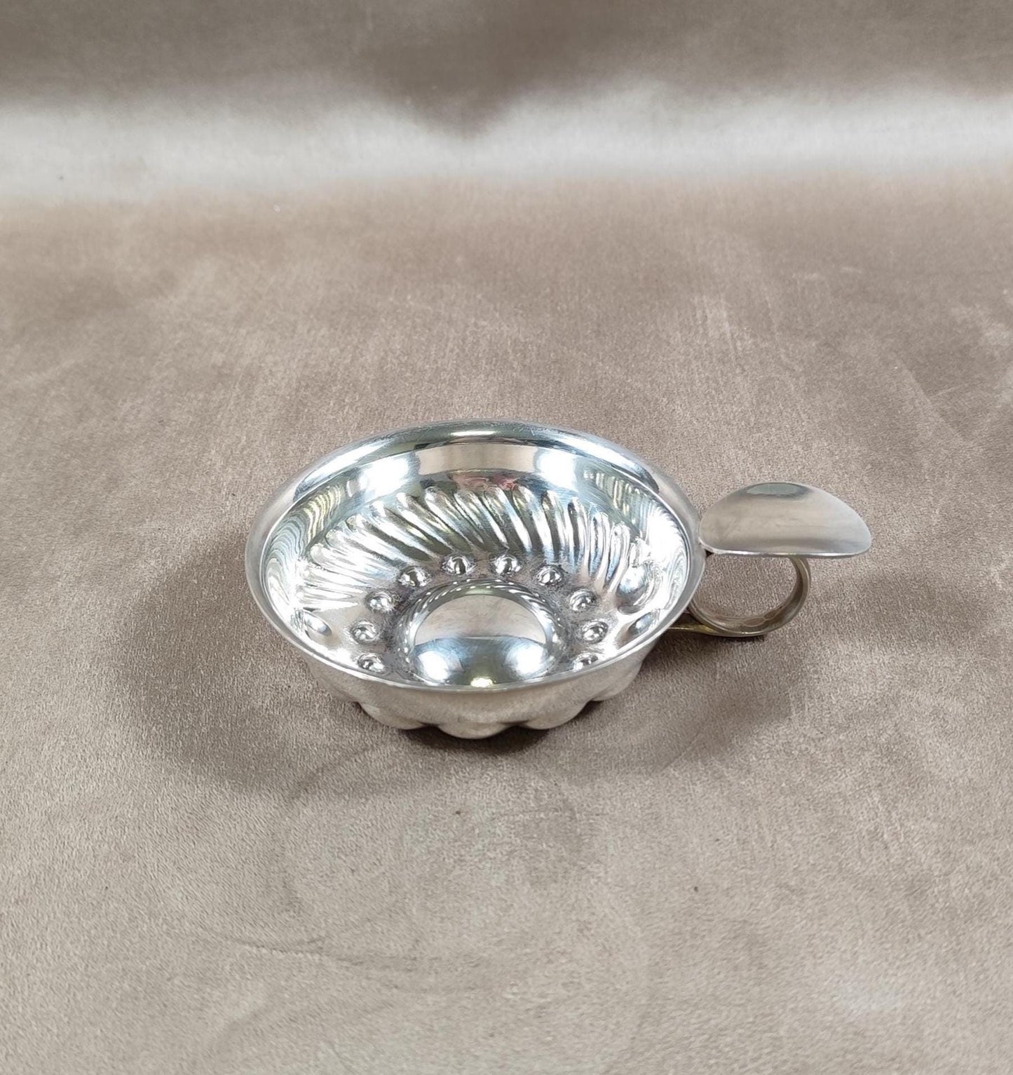 Tastevin en métal argenté avec Poinçon d'Orfèvre Made in France Vintage 1950