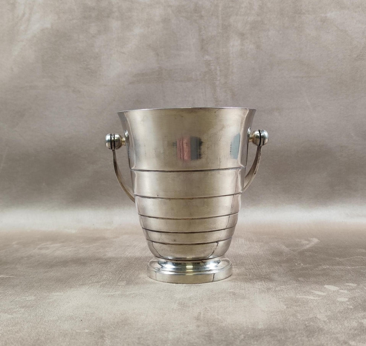 Seau à glaçon Art déco en métal argenté avec poinçon d'orfèvre Made in France Vintage 1950