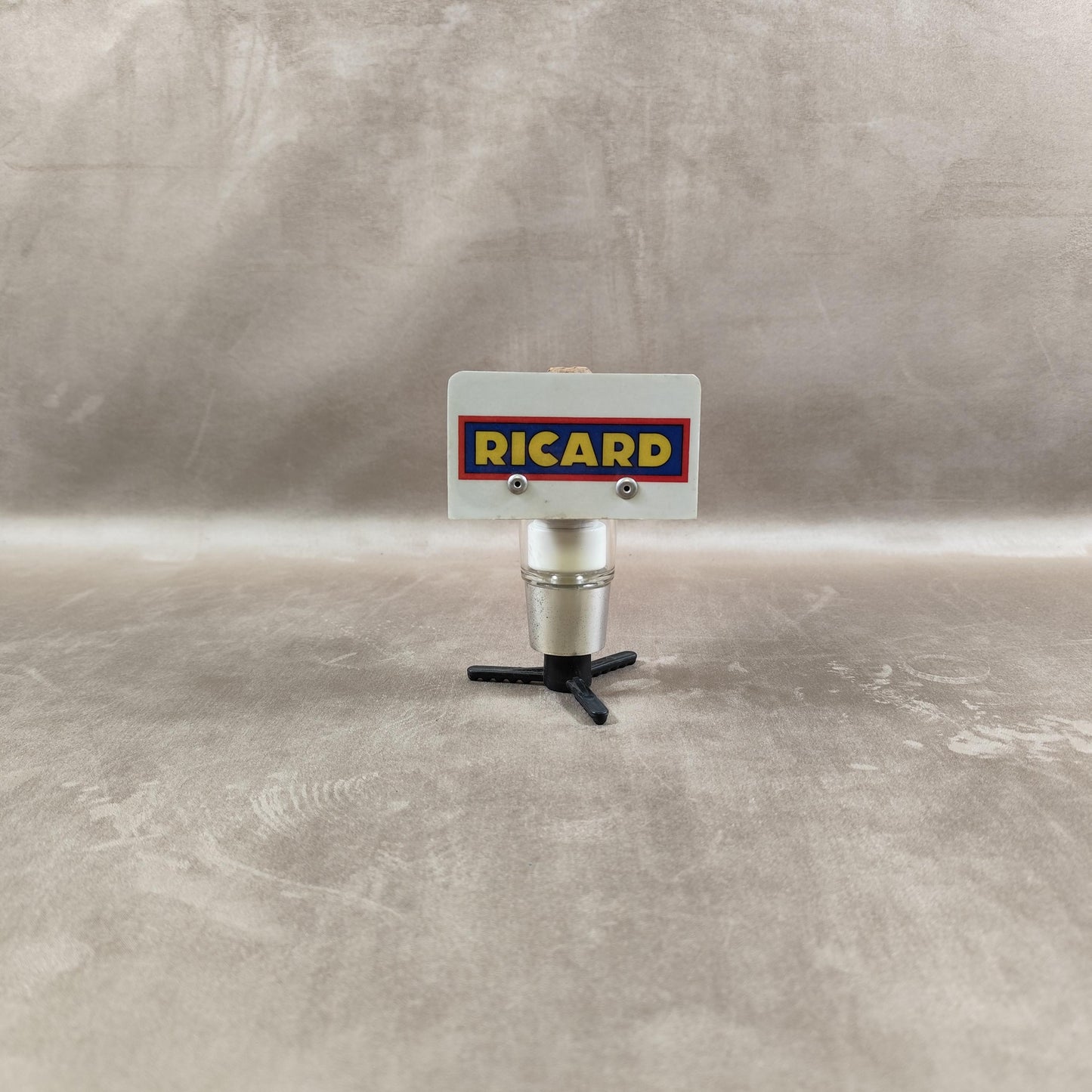 Distributeur de Bar pour Bouteille Ricard en plastique et métal Made in France Vintage 1980