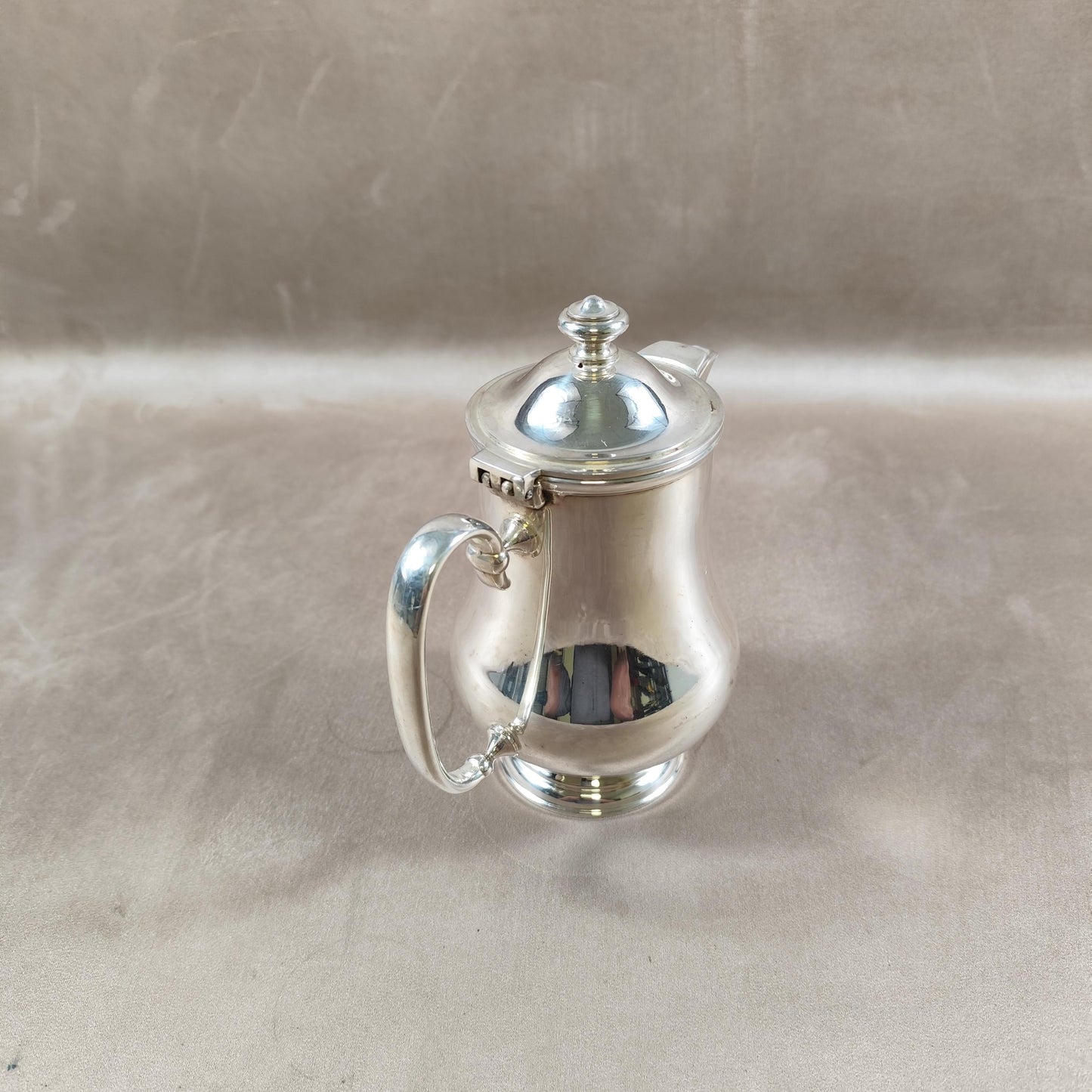 Cafetière verseuse en métal argenté Christofle Made in France 1900