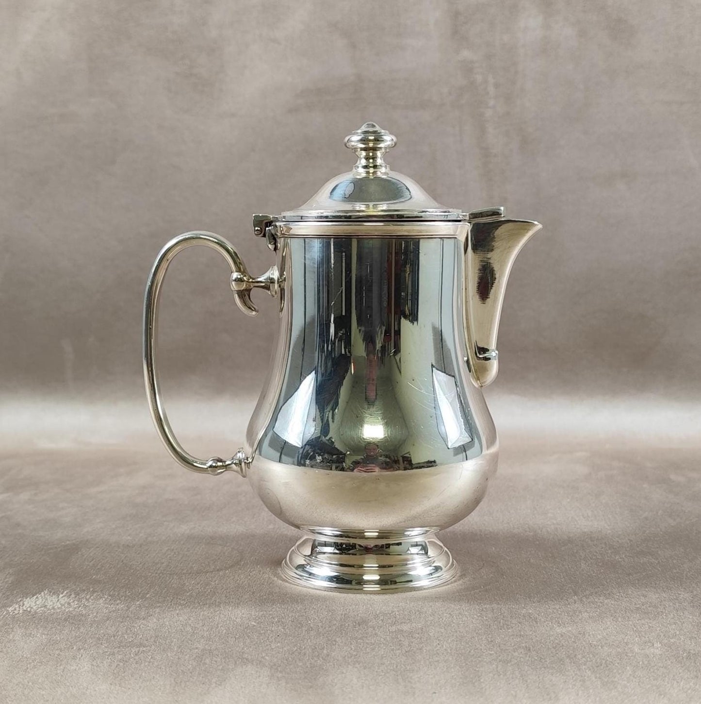 Cafetière verseuse en métal argenté Christofle Made in France 1900