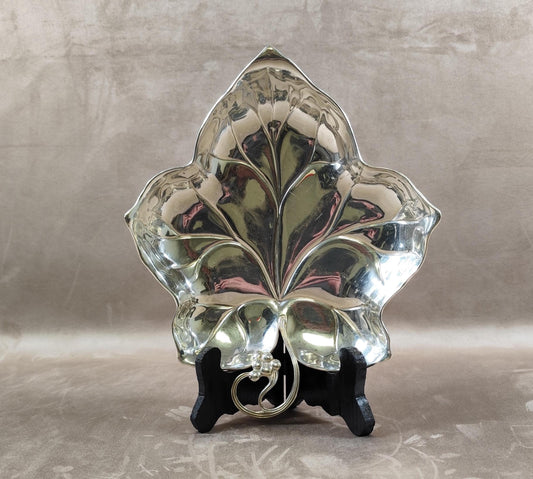 Coupelle feuille en métal argenté Vide-poche vintage Plateau décoratif années 1950