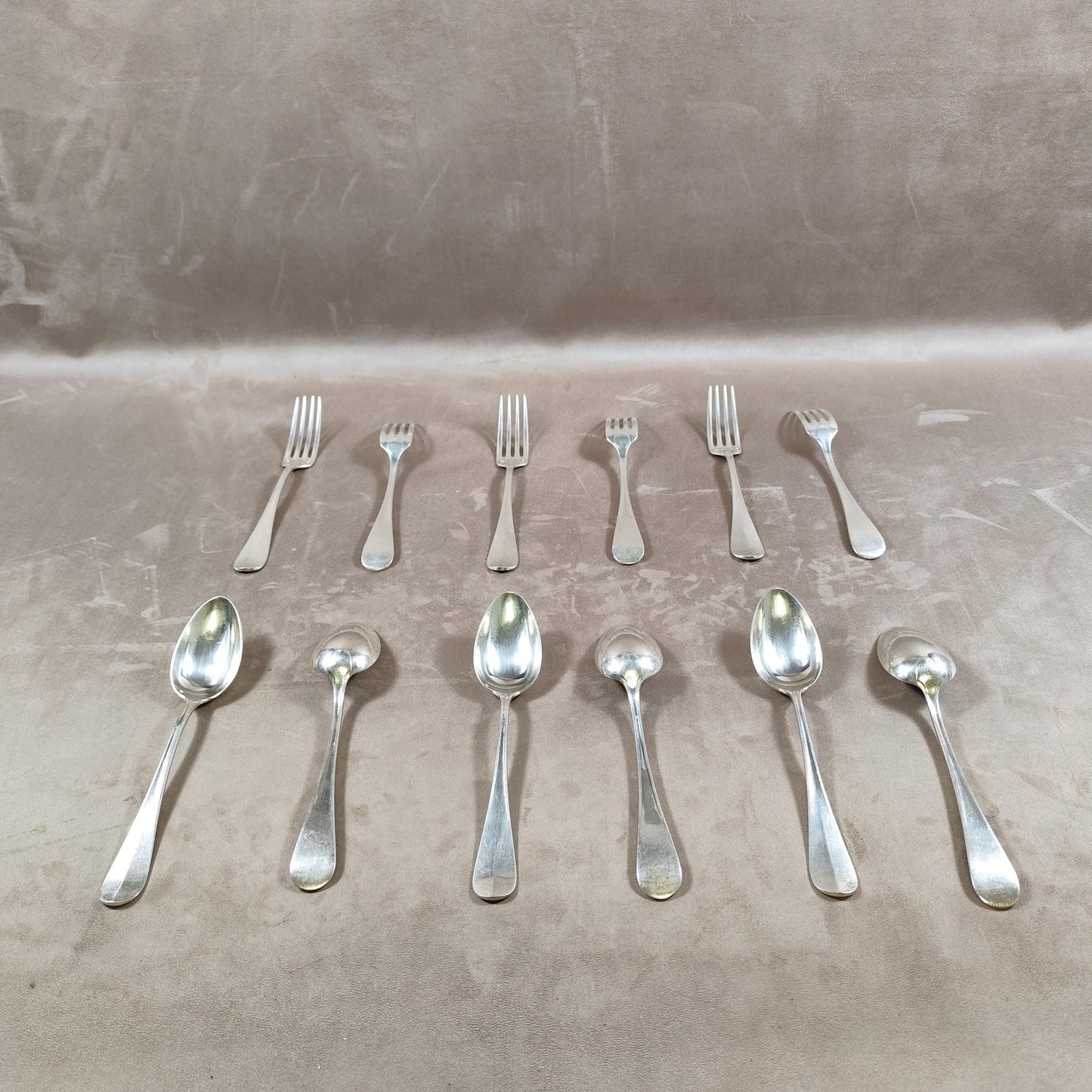 Lot de 6 fourchettes et 6 cuillères Christofle modèle Hôtel  Métal argenté -Vintage Made in France- Modèle Uniplat
