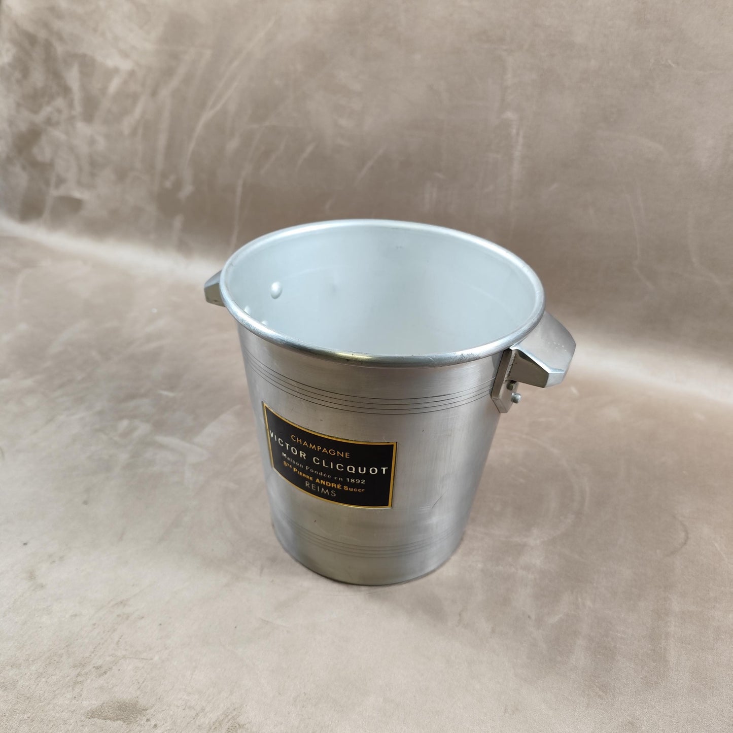 Seau à champagne Victor Clicquot en aluminium Reims Vintage