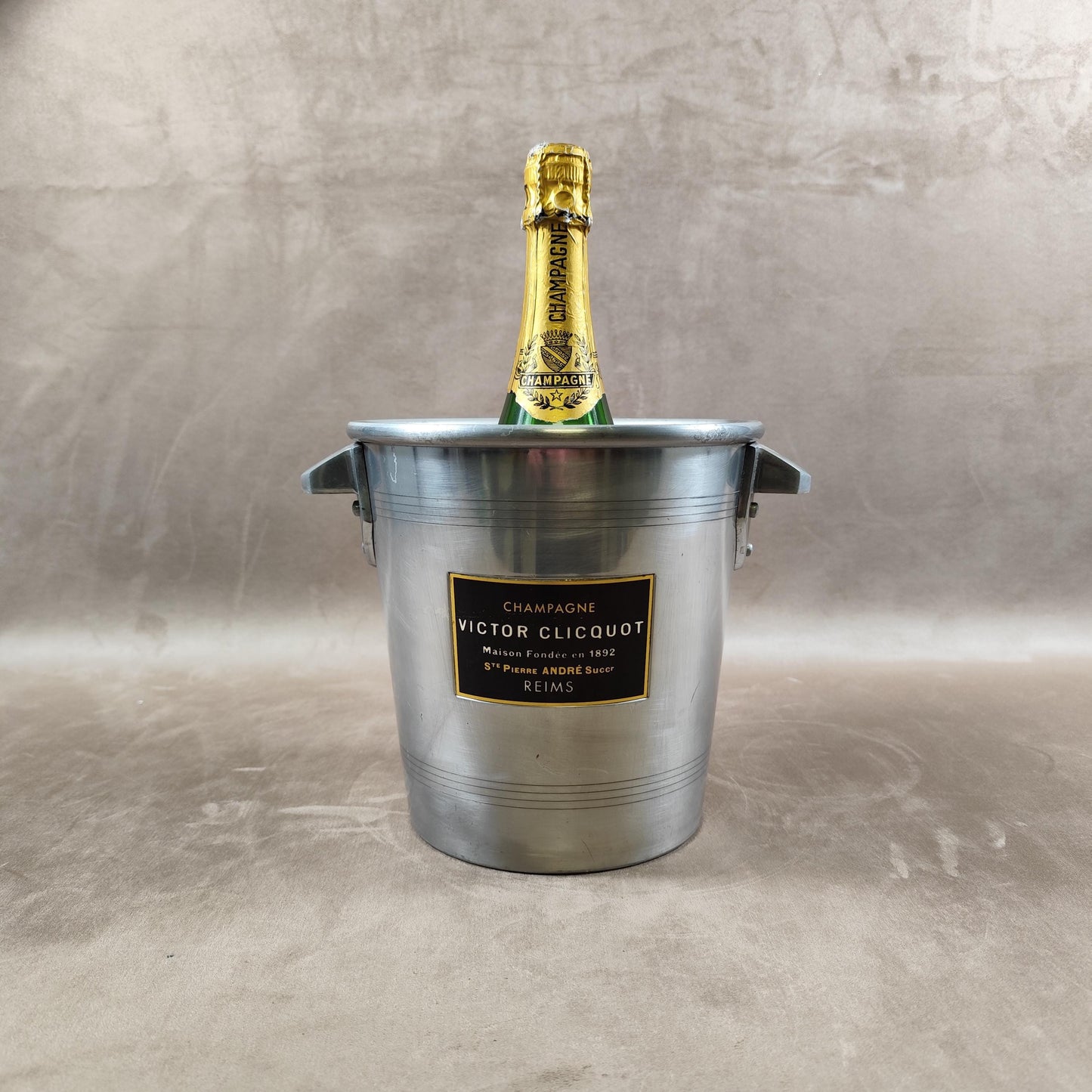 Seau à champagne Victor Clicquot en aluminium Reims Vintage
