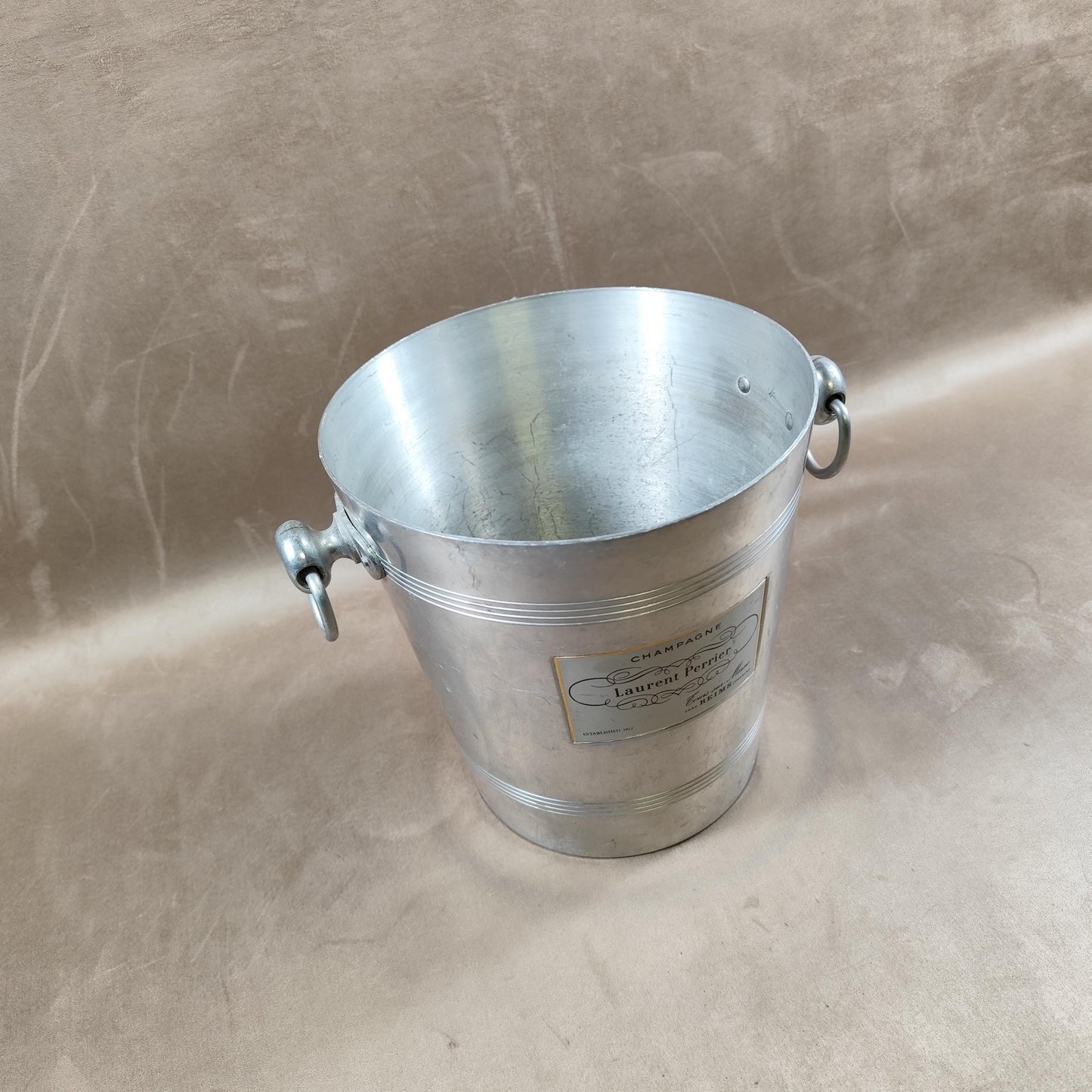 Seau à champagne Laurent Perrier vintage en aluminium Reims Années 1960