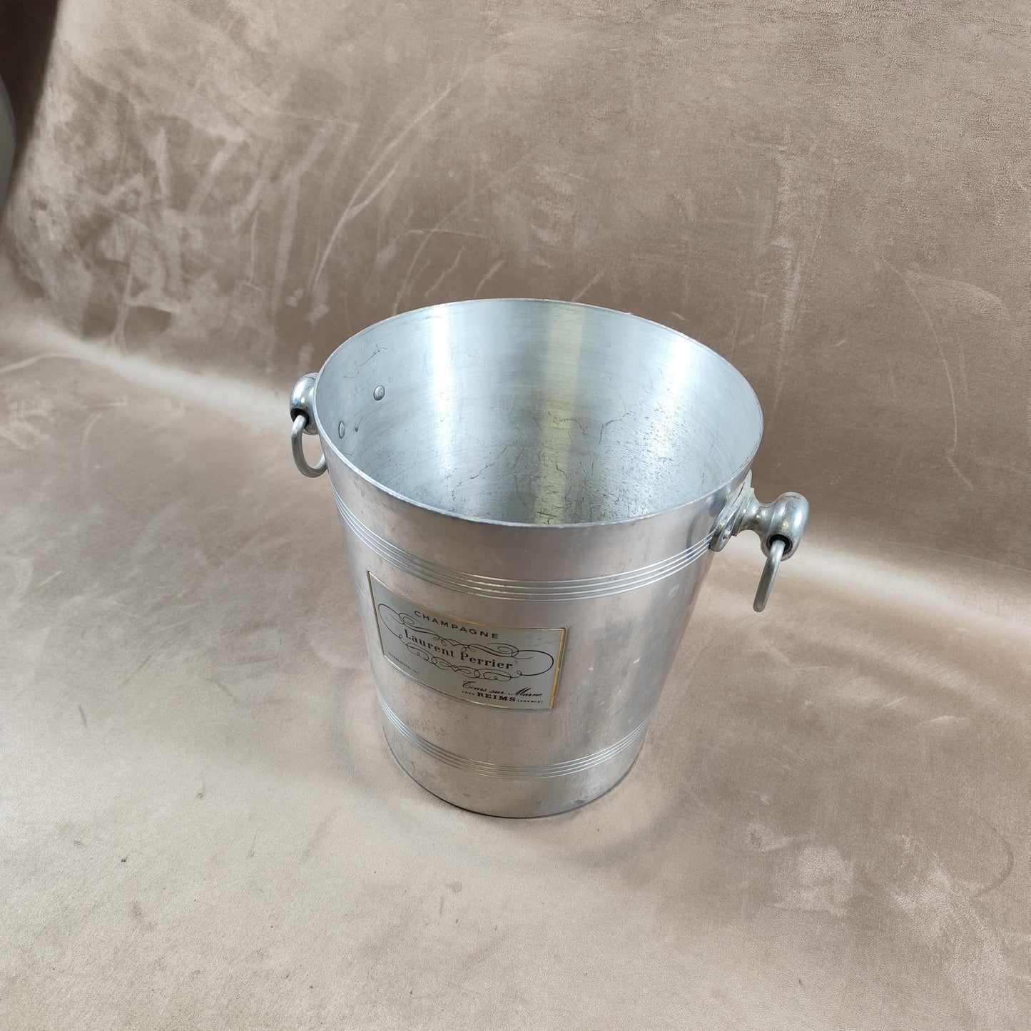 Seau à champagne Laurent Perrier vintage en aluminium Reims Années 1960