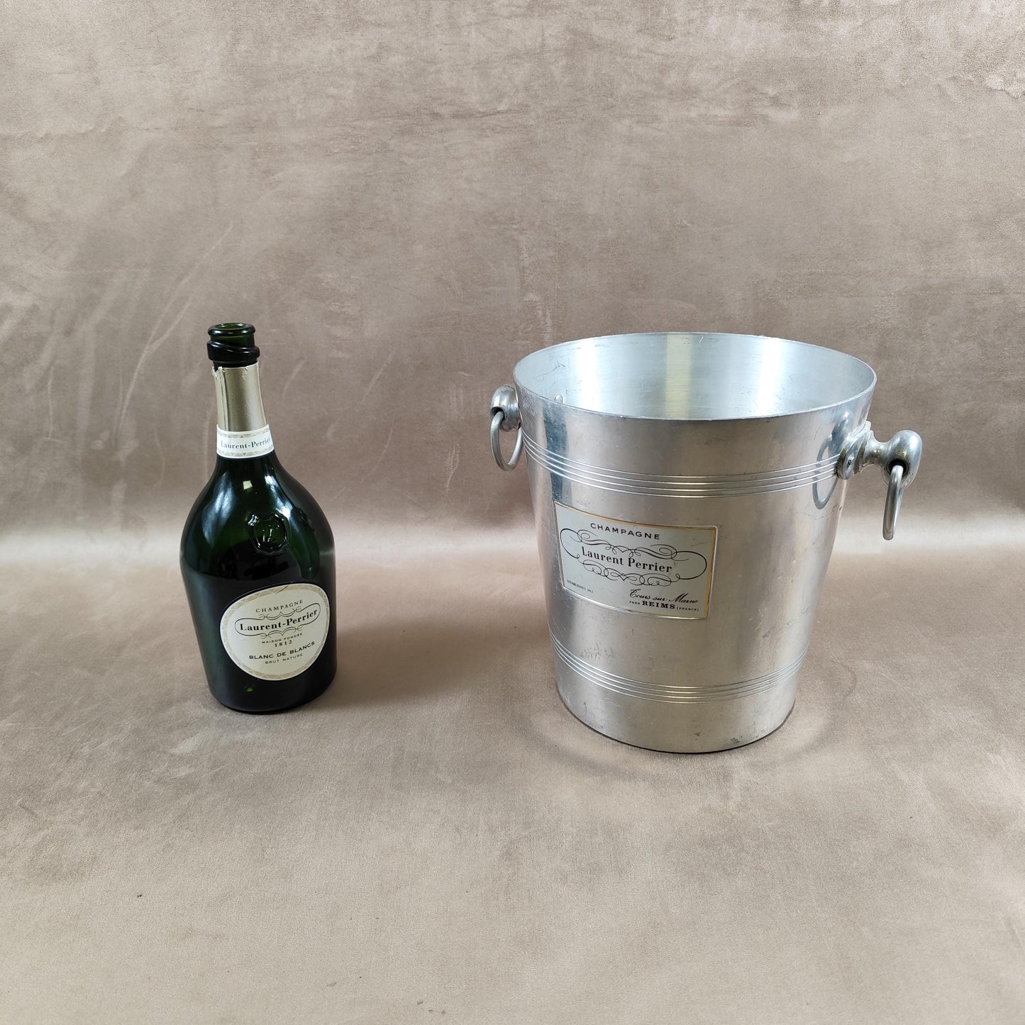 Seau à champagne Laurent Perrier vintage en aluminium Reims Années 1960