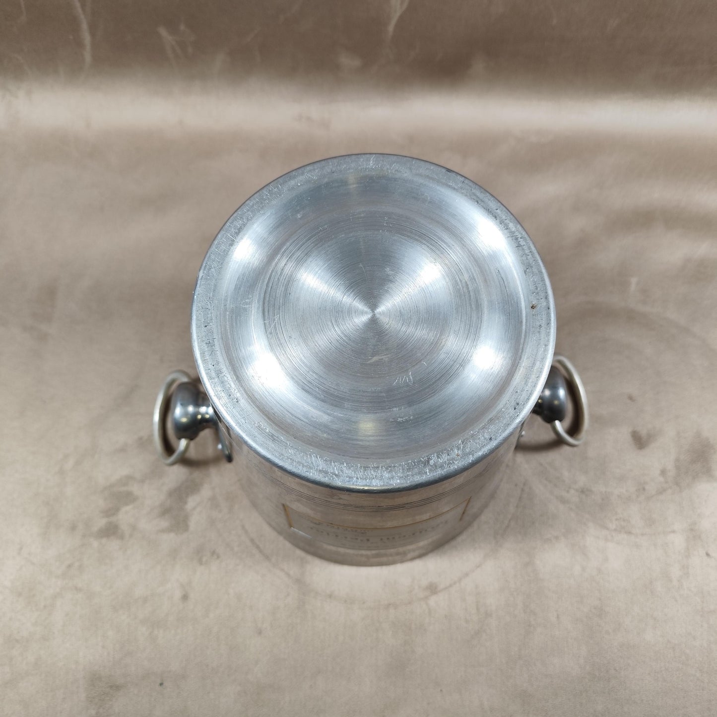 Seau à champagne Laurent Perrier vintage en aluminium, anses anneaux Made in France