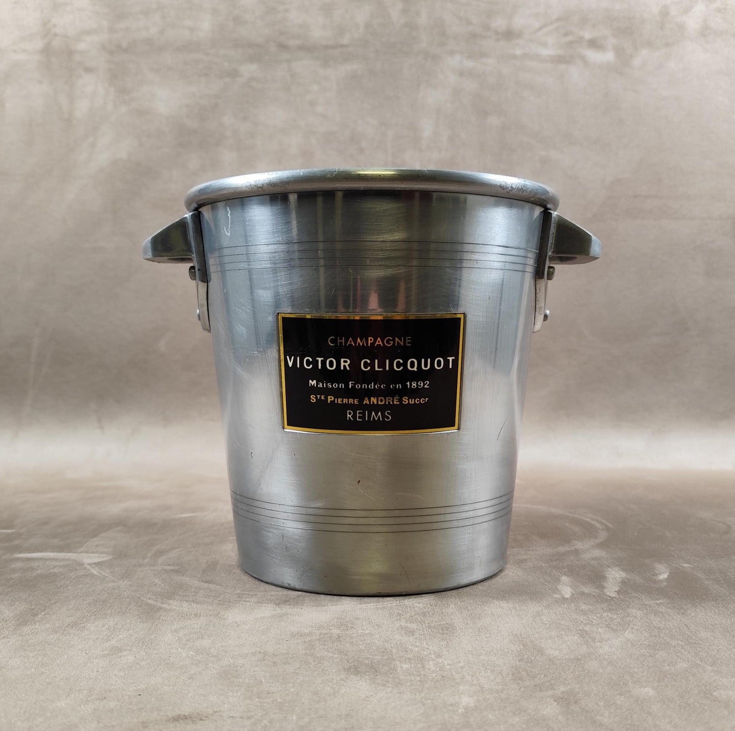 Seau à champagne Victor Clicquot en aluminium Reims Vintage