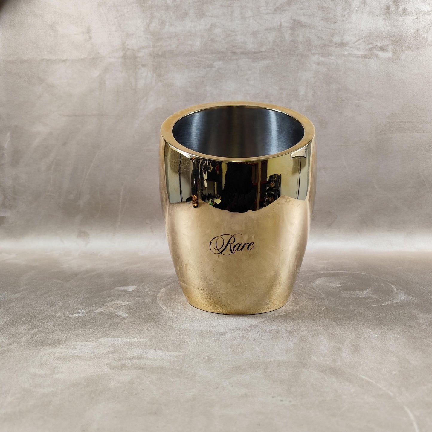 Seau champagne Rare en métal doré Piper-Heidsieck Design contemporain