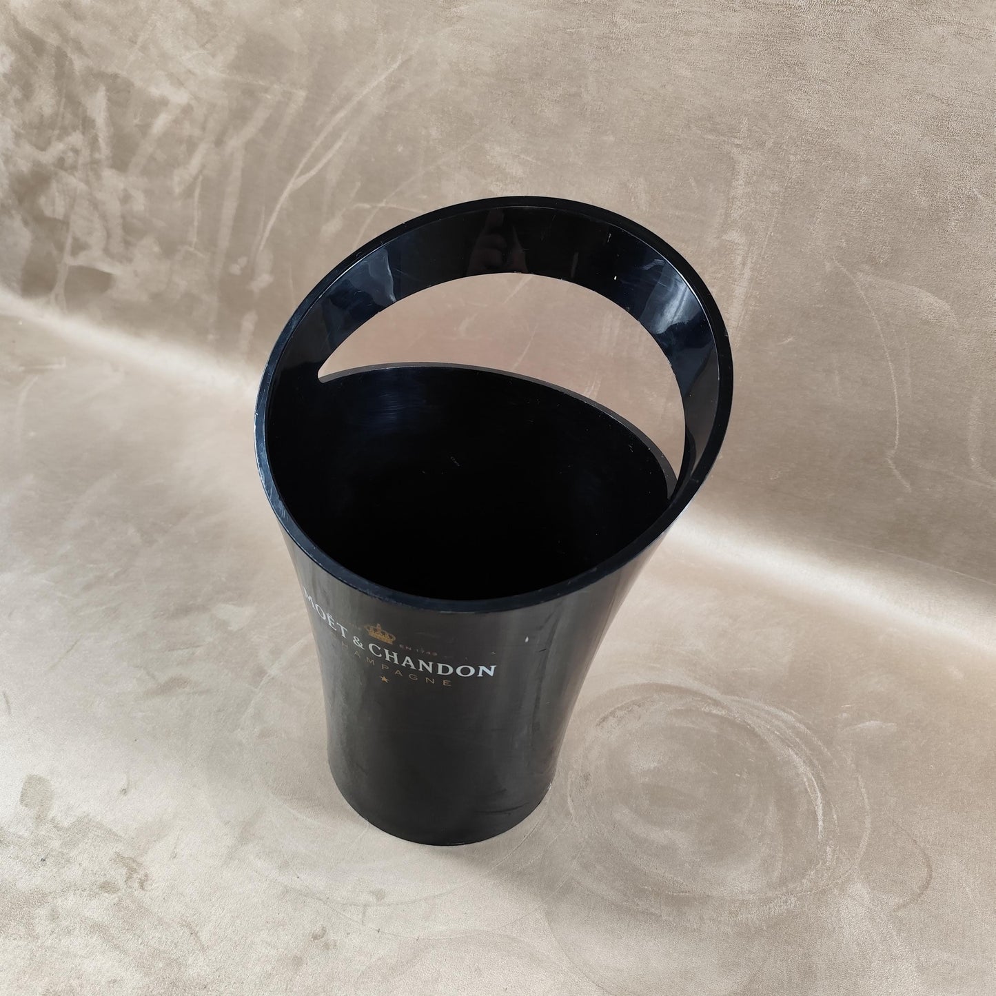 Seau à champagne Moët & Chandon noir Design Jean-Marc Gady Seau en plastique rigide