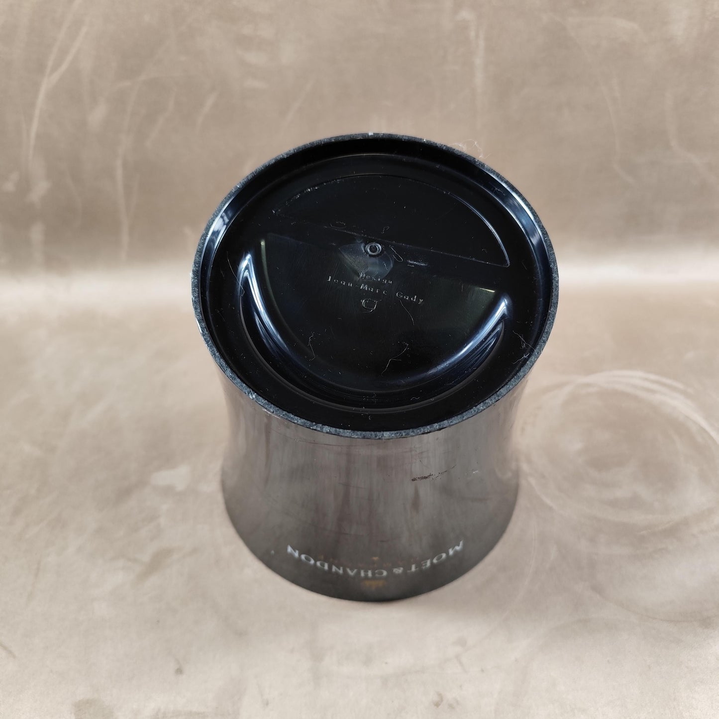 Seau à champagne Moët & Chandon noir Design Jean-Marc Gady Seau en plastique rigide