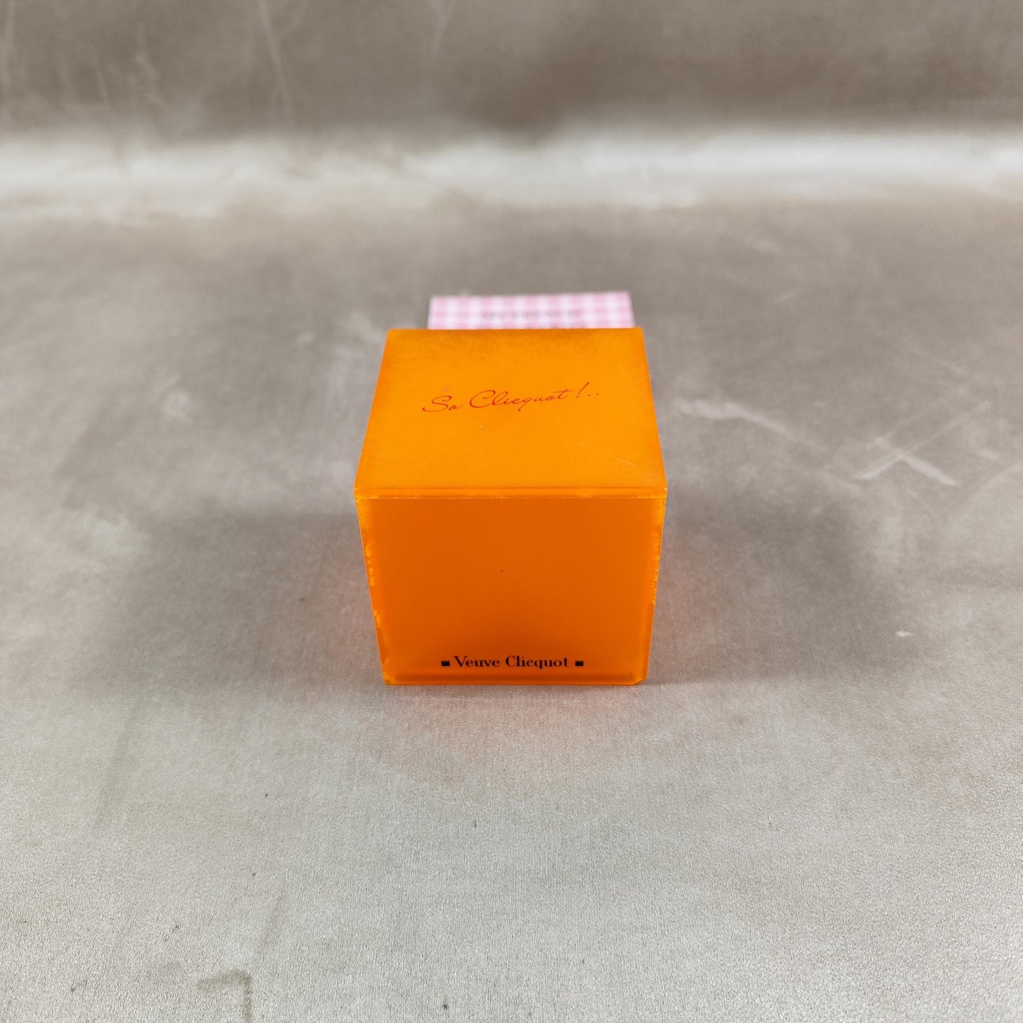 Lampe cube Veuve Clicquot orange Accessoire publicitaire champagne Fonctionne à piles