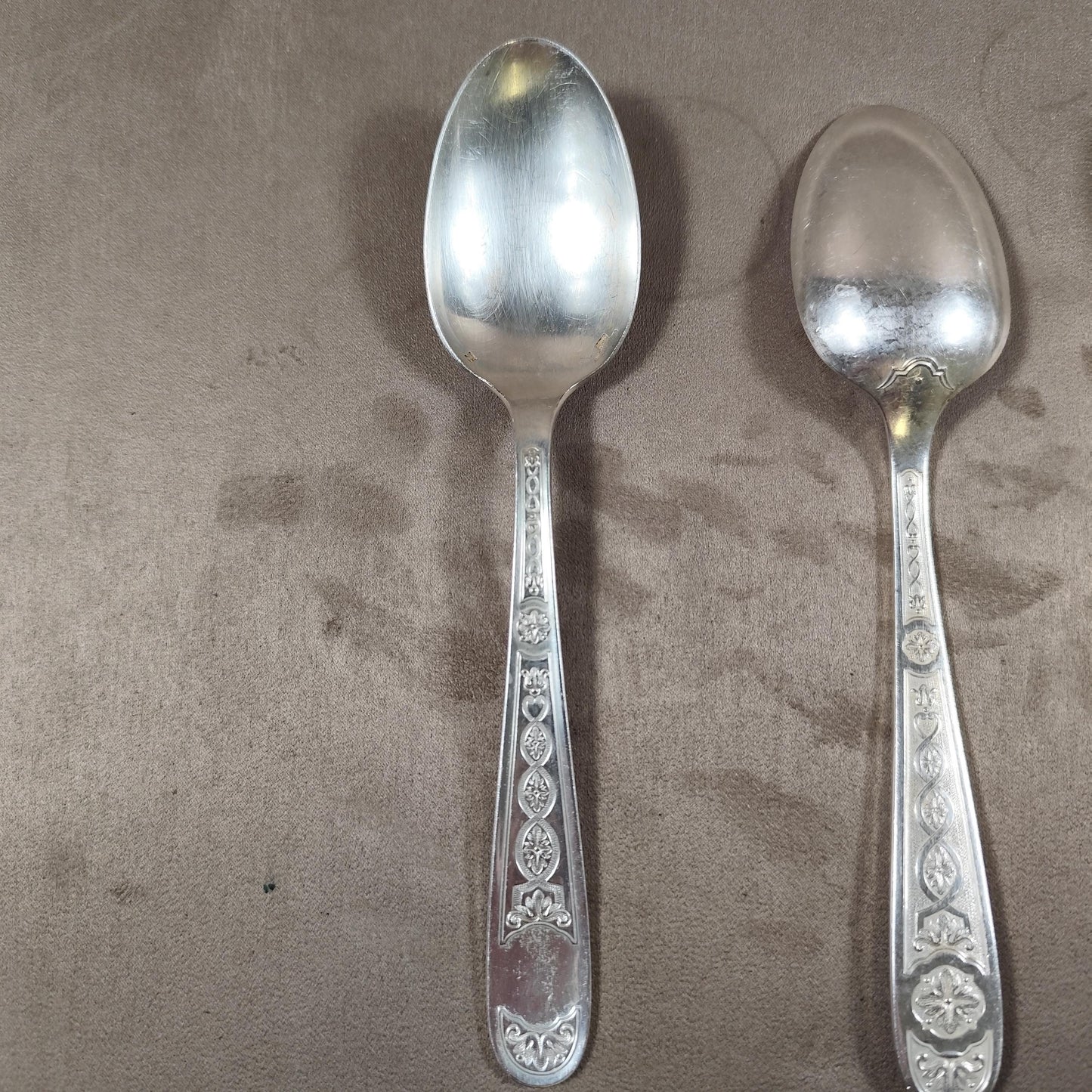 Lot de 4 grandes cuillères Christofle en métal argenté Modèle ancien 20 cm