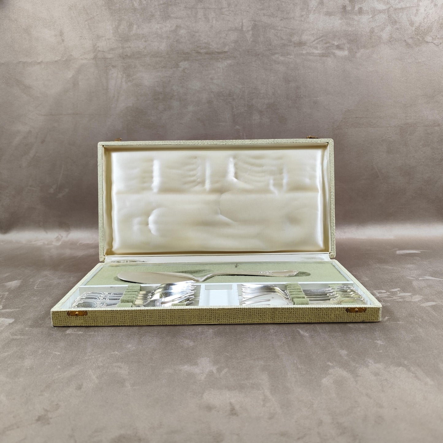 Service à gâteau ancien en métal argenté Pelle + 12 fourchettes François Frionnet Vintage