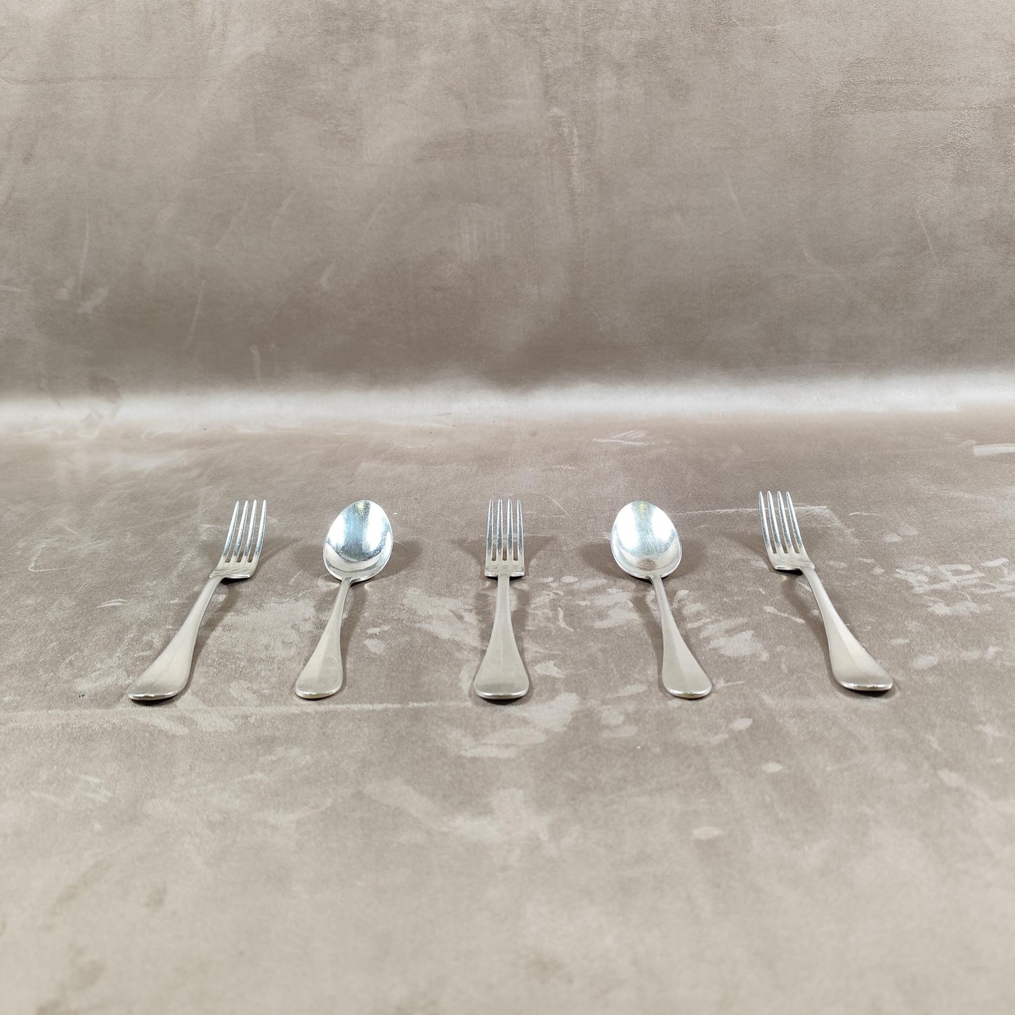 Lot de 5 fourchettes et cuillères Christofle modèle Hôtel Métal argenté Service vintage