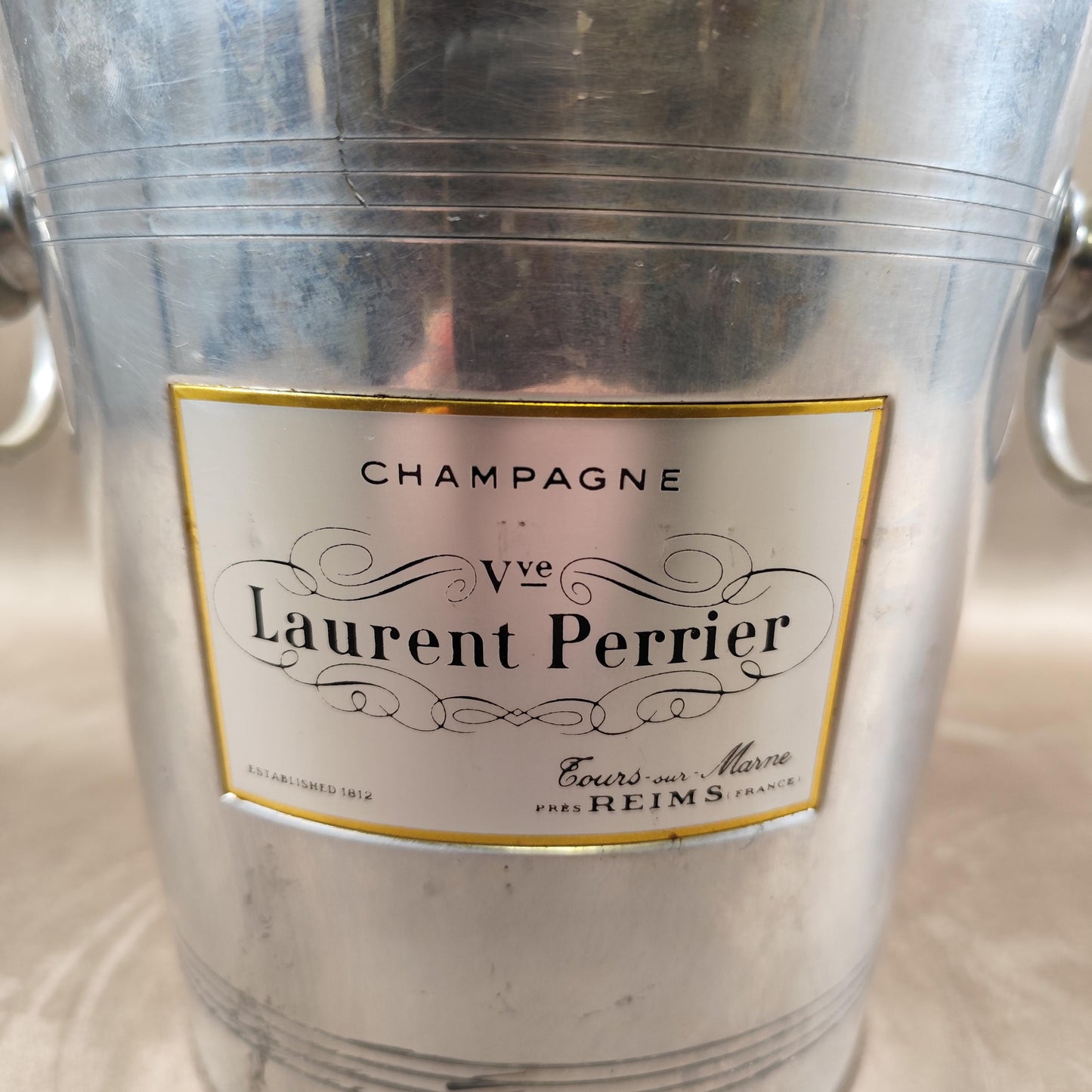 Seau à champagne Laurent Perrier vintage en aluminium, anses anneaux Made in France