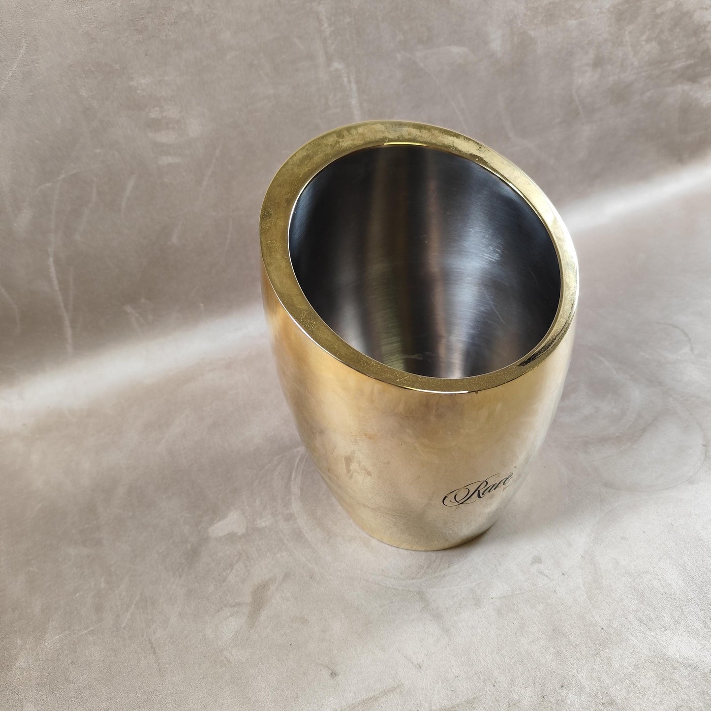 Seau champagne Rare en métal doré Piper-Heidsieck Design contemporain