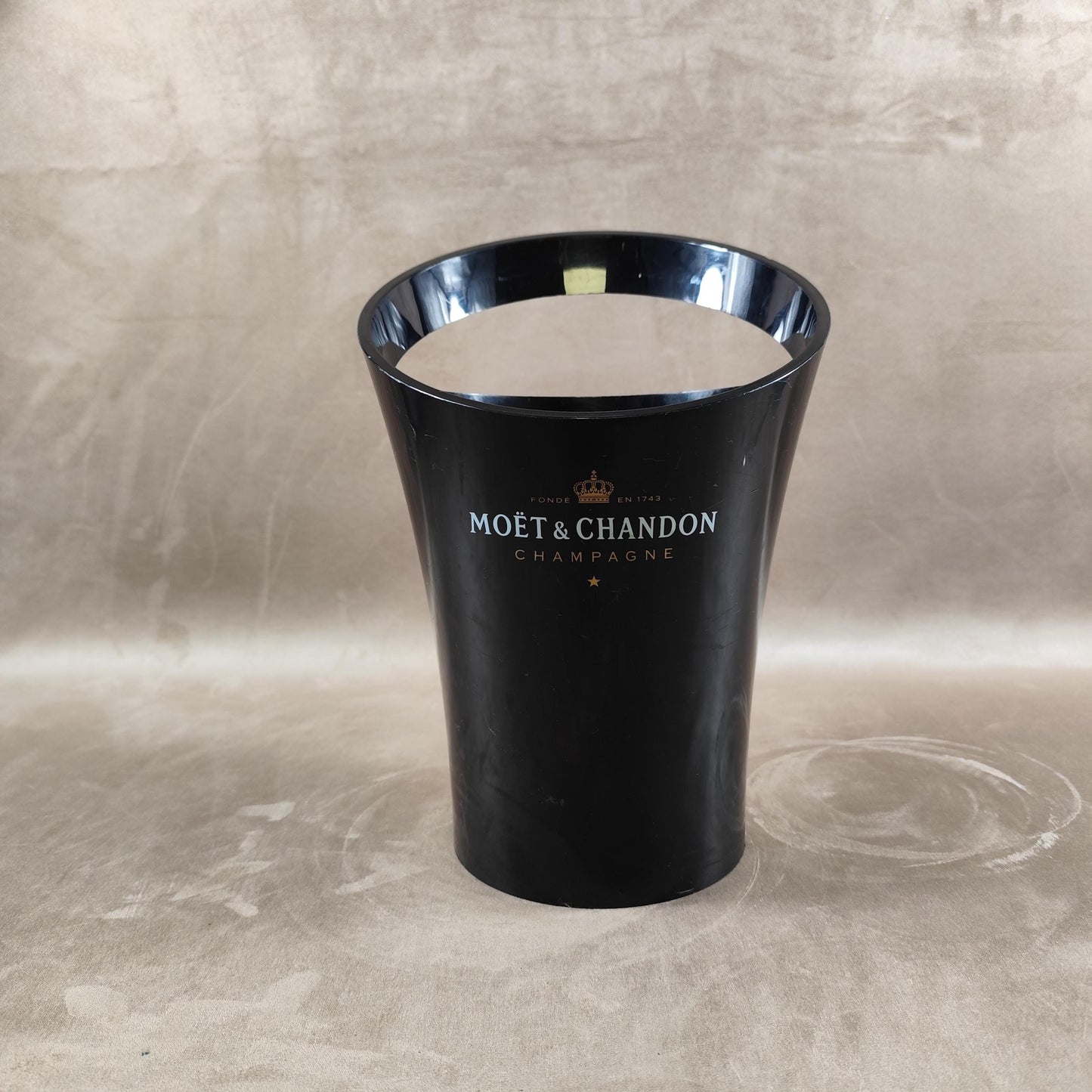 Seau à champagne Moët & Chandon noir Design Jean-Marc Gady Seau en plastique rigide