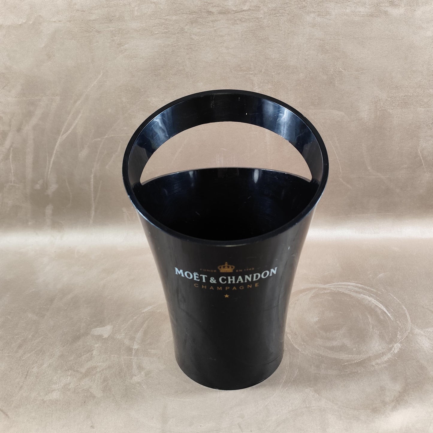 Seau à champagne Moët & Chandon noir Design Jean-Marc Gady Seau en plastique rigide