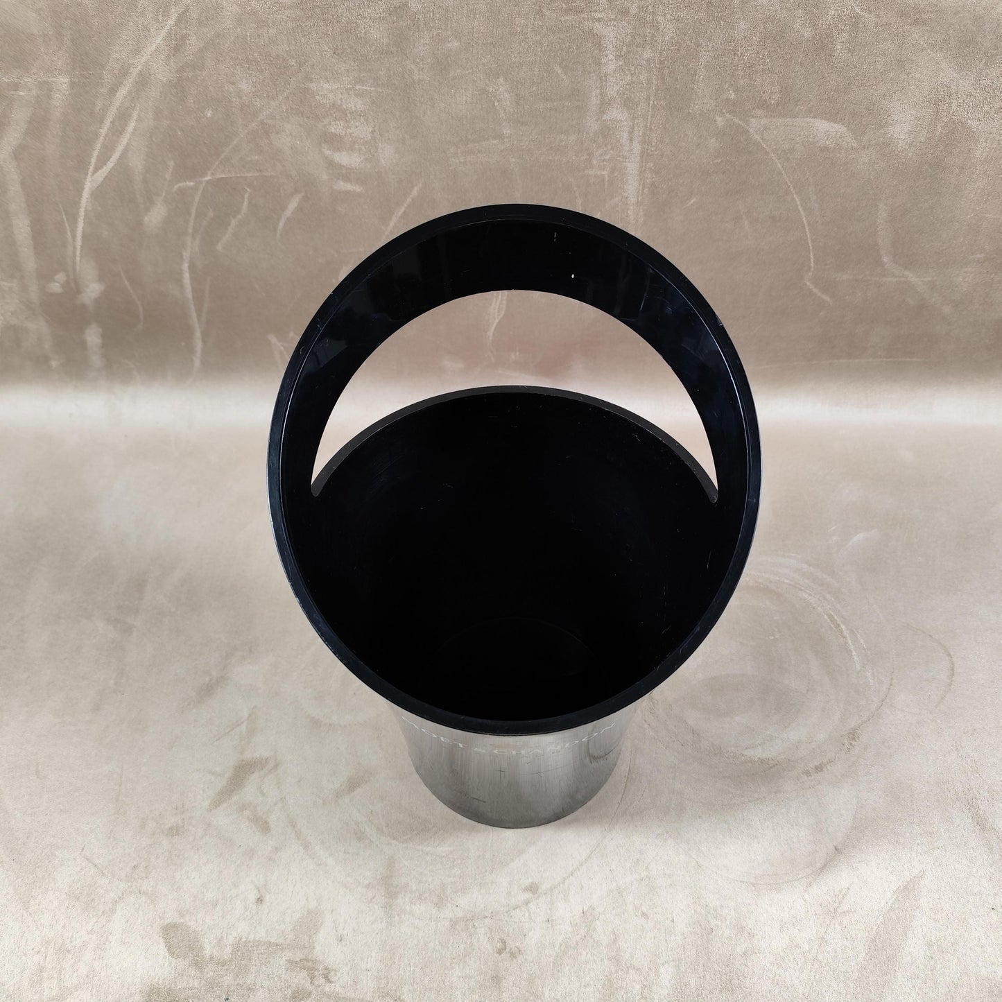 Seau à champagne Moët & Chandon noir Design Jean-Marc Gady Seau en plastique rigide