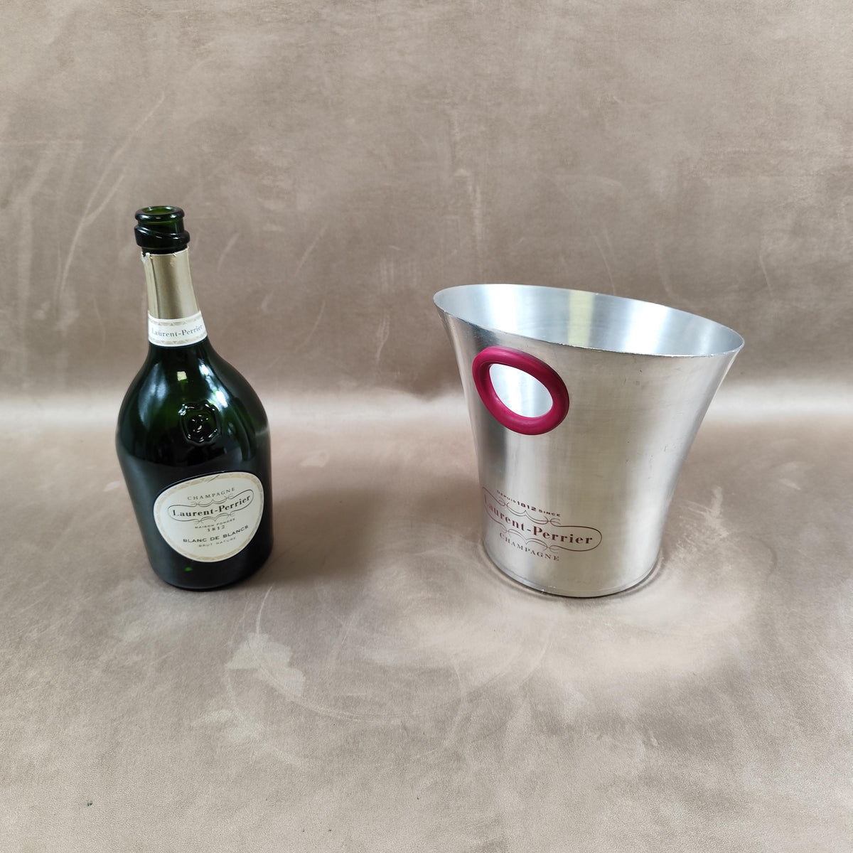 Seau à champagne Laurent-Perrier en métal argenté Modèle Argit Vintage