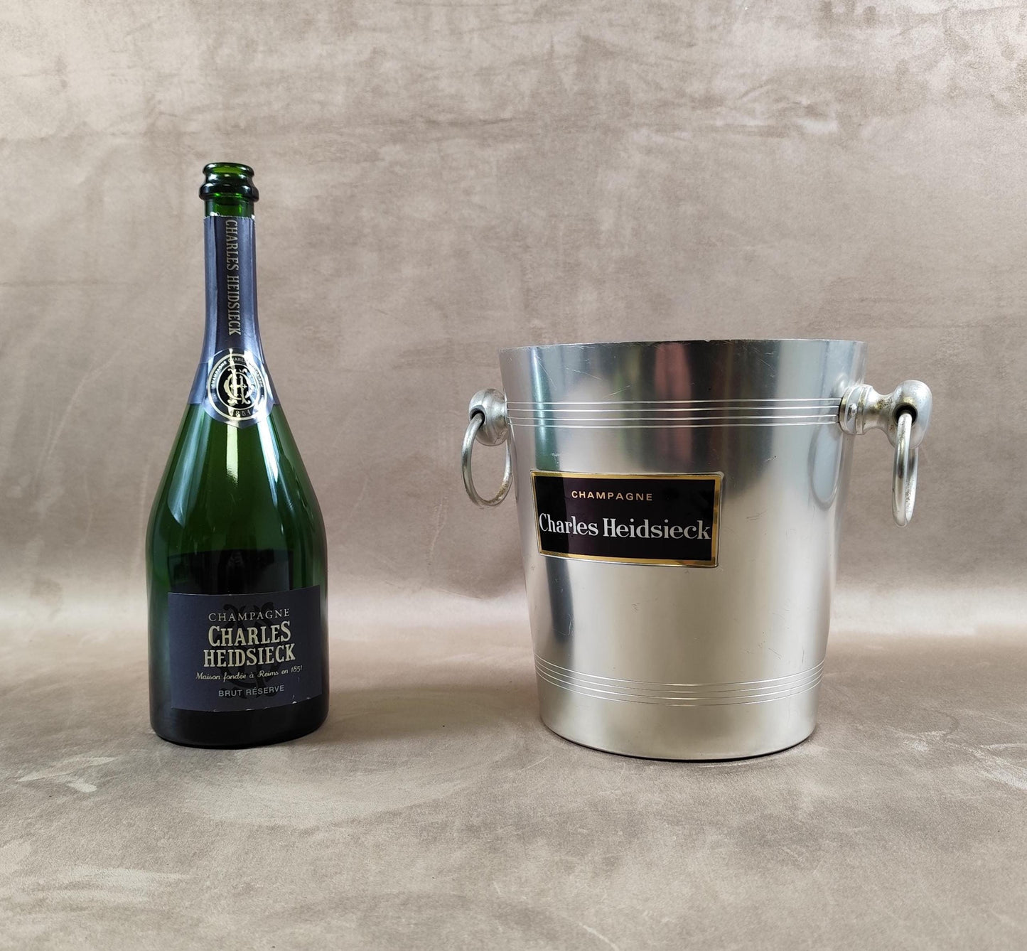 Seau à champagne Charles Heidsieck vintage en aluminium Seau publicitaire ancien