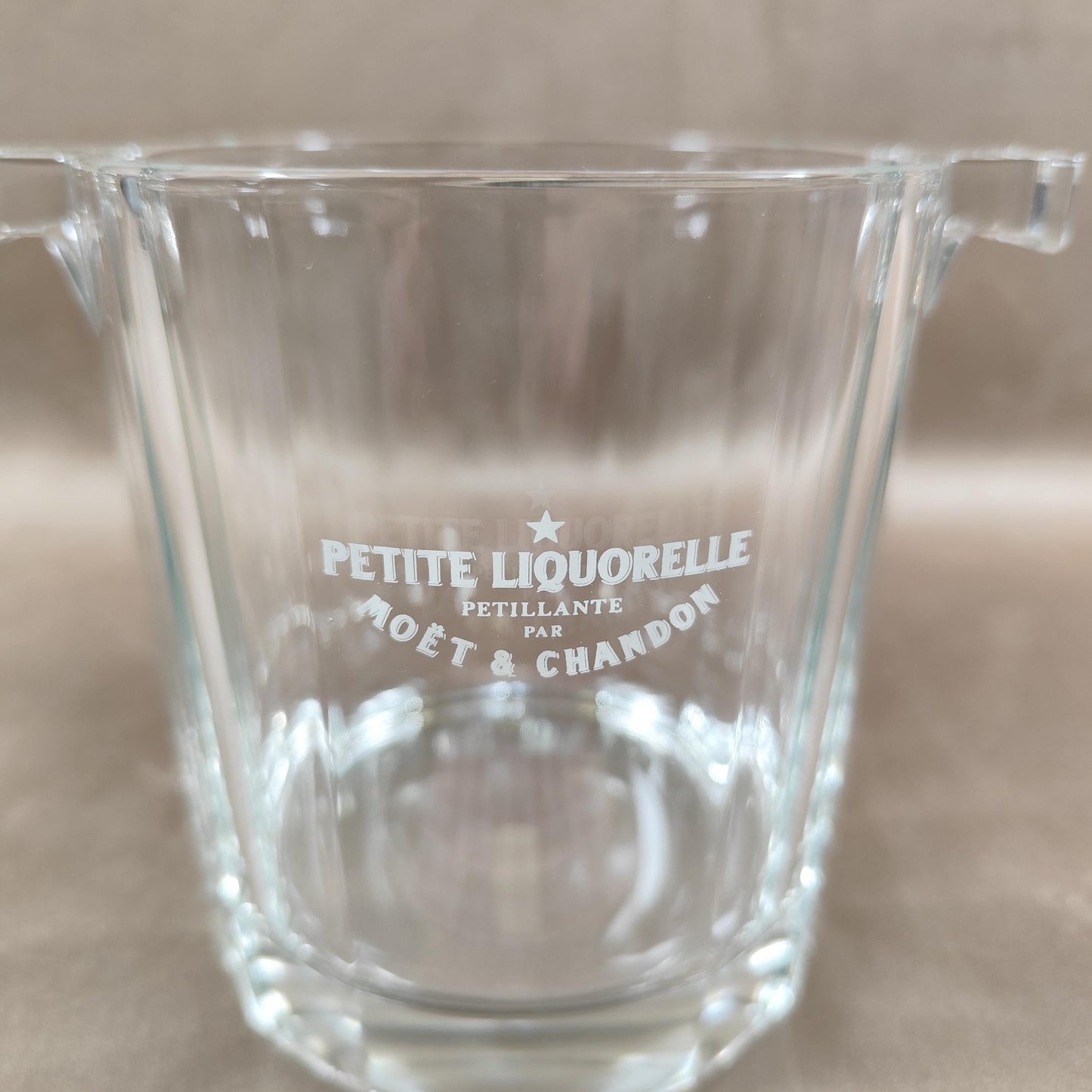 Seau à champagne Moët & Chandon petit format en verre Modèle Vintage Petite Liquorelle