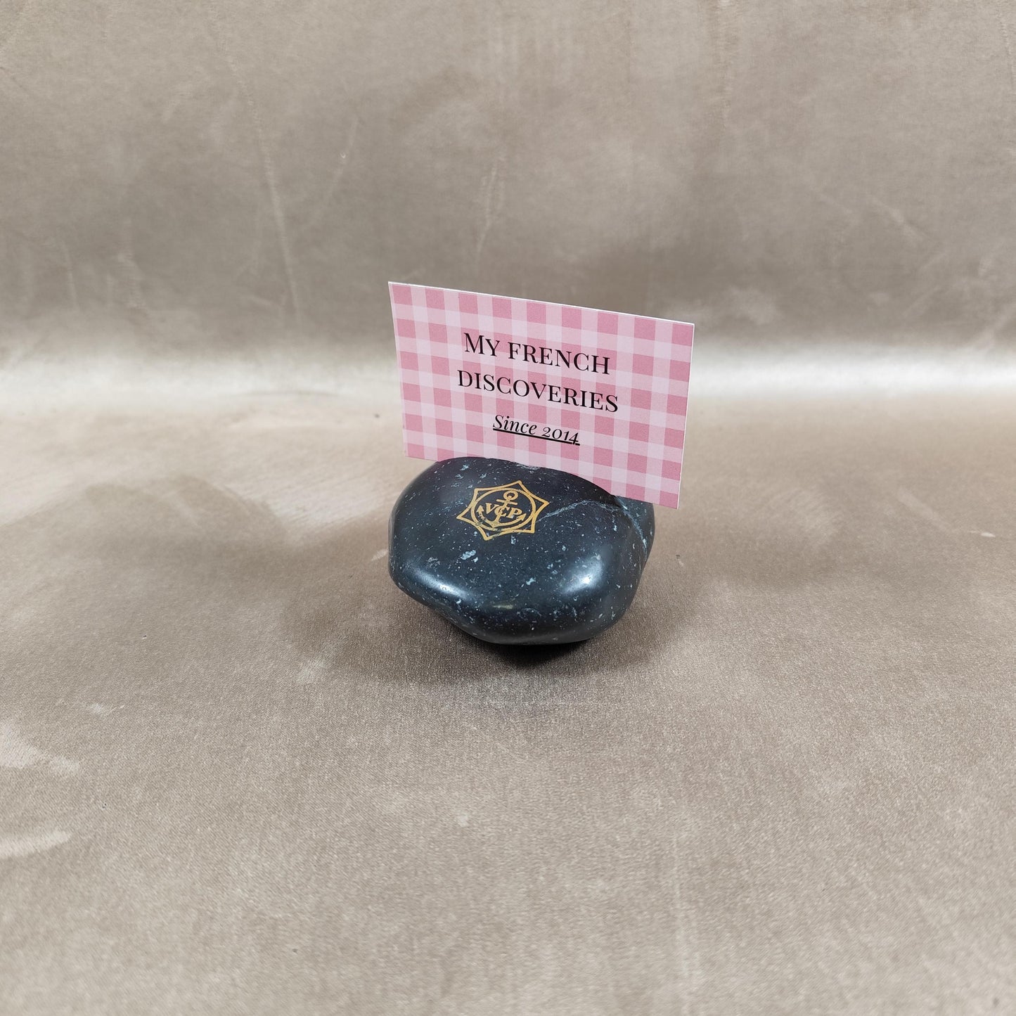 Presse-papiers Veuve Clicquot en pierre noire Objet publicitaire Champagne